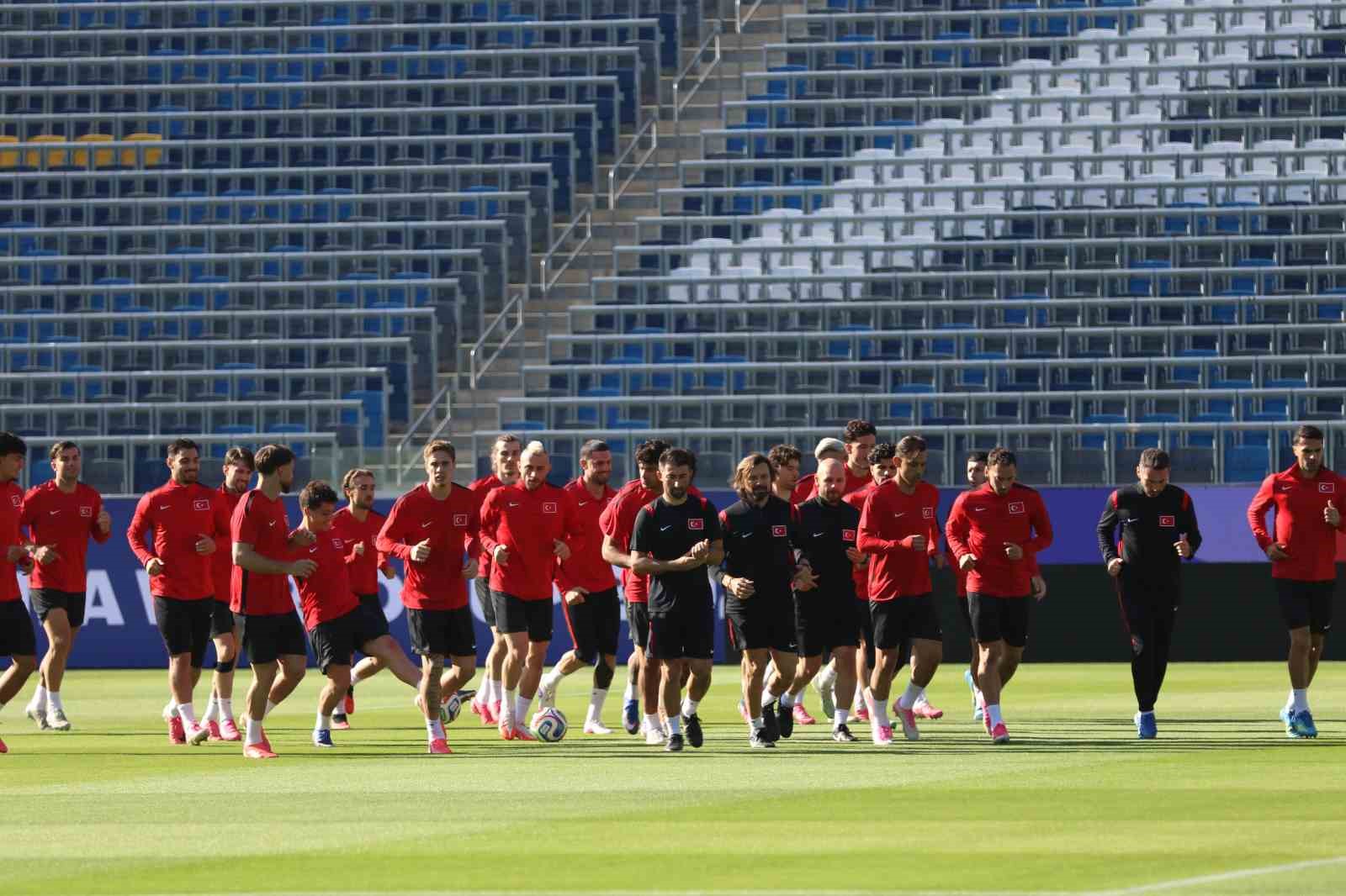 A Milli Futbol Takımı, ABD maçı hazırlıklarını tamamladı