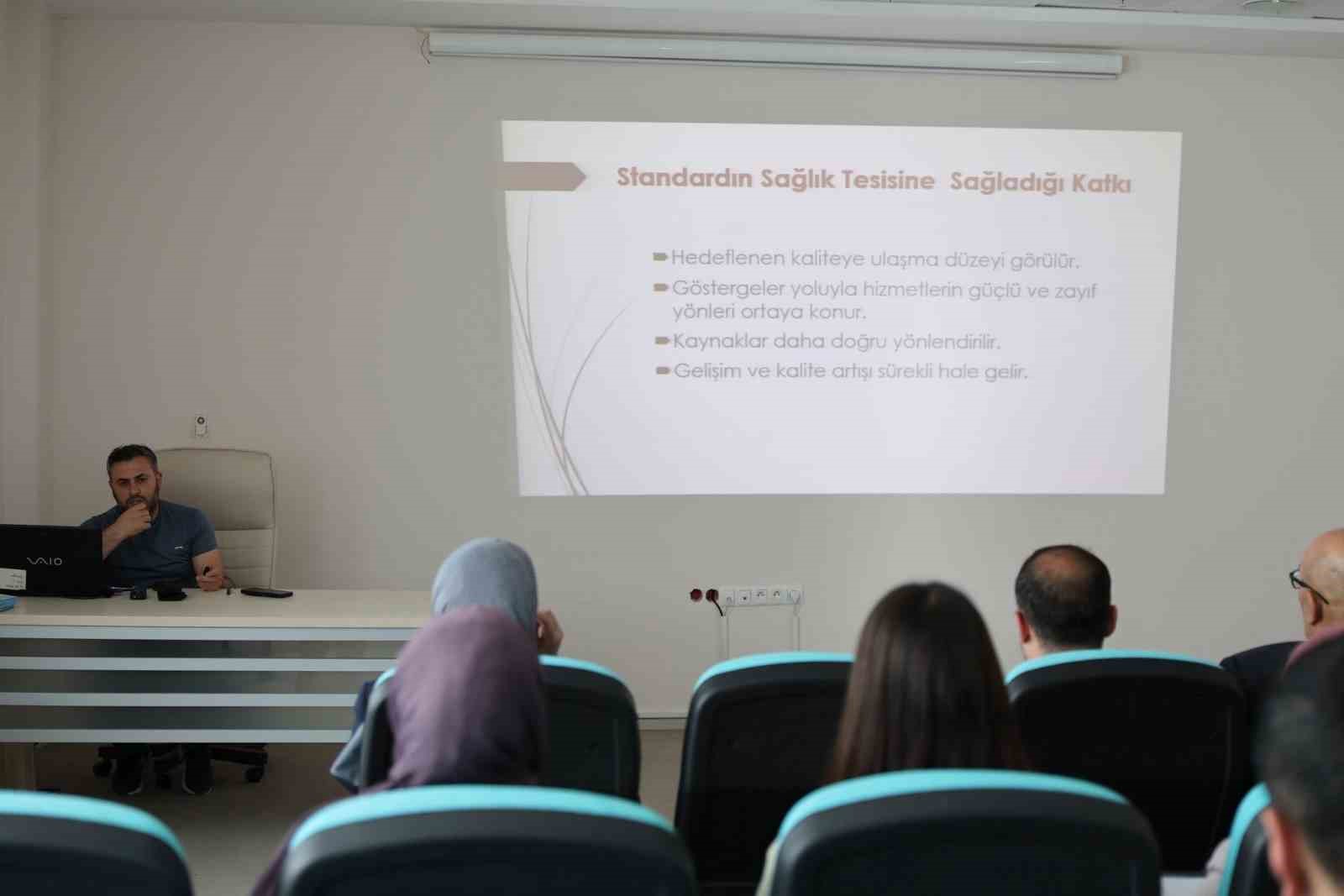 Bayburt’ta sağlık hizmetleri kalite toplantısı yapıldı