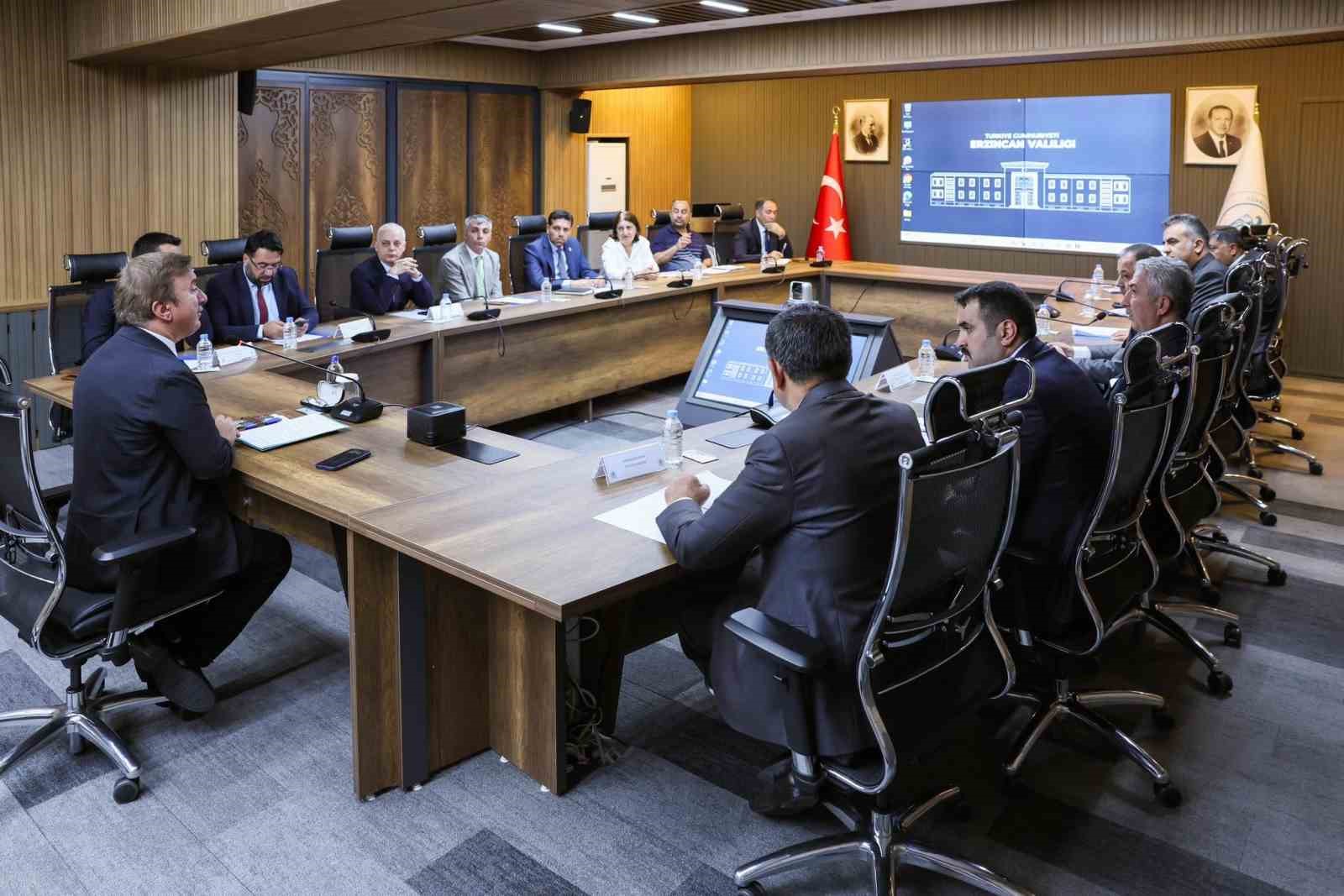 Sahipsiz hayvanlara yönelik çalışmalar kurul toplantısında ele alındı