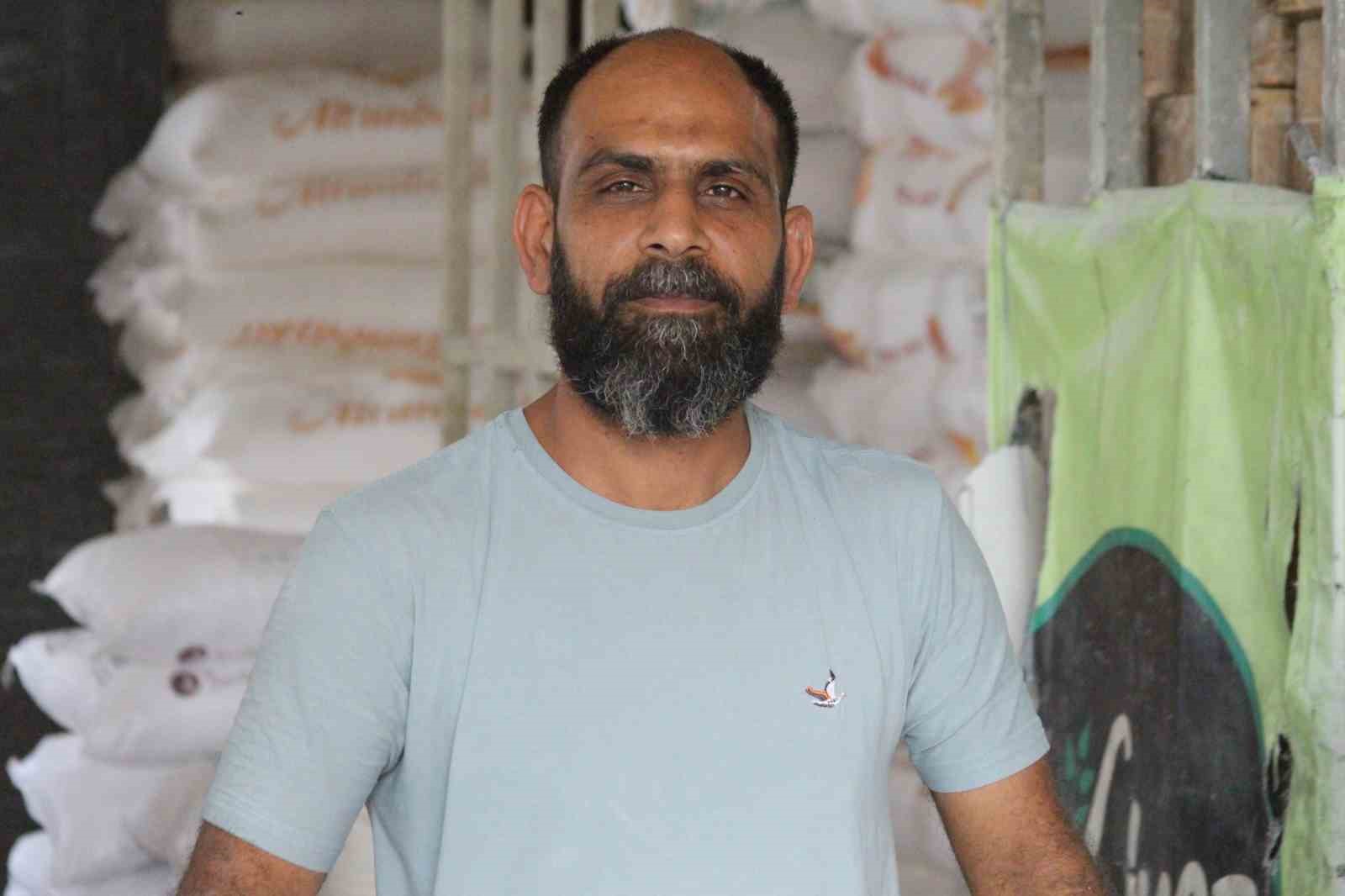 Adana’da 40 derece sıcaklarda fırıncıların zorlu ekmek mesaisi