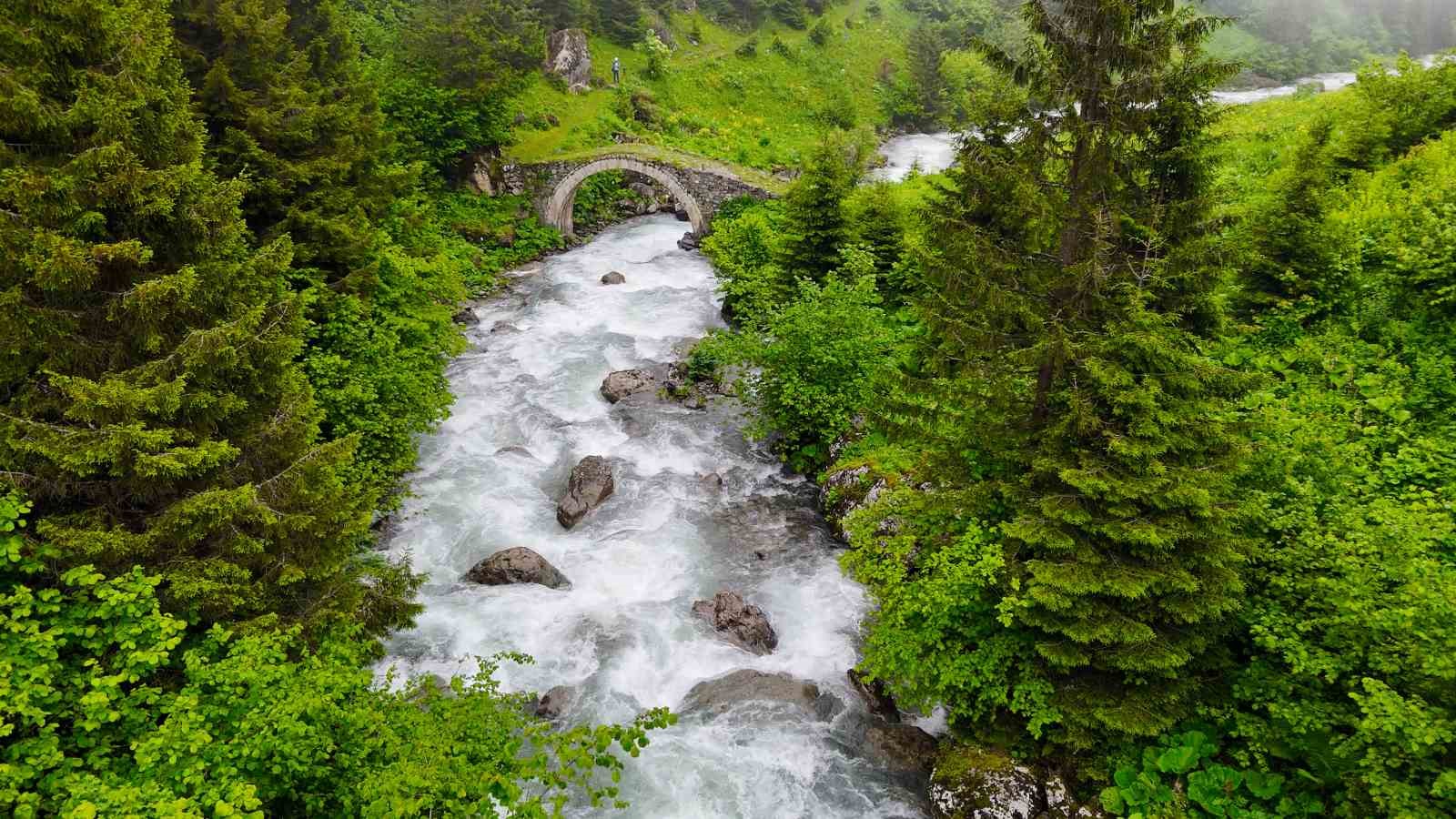 Gümüşhane’de doğanın tarihle kucaklaştığı yer: Santa Vadisi
