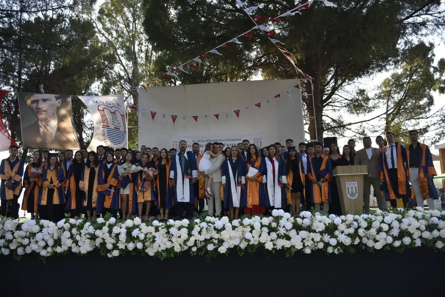 Köyceğiz Meslek Yüksekokulu’nda mezuniyet töreni yapıldı