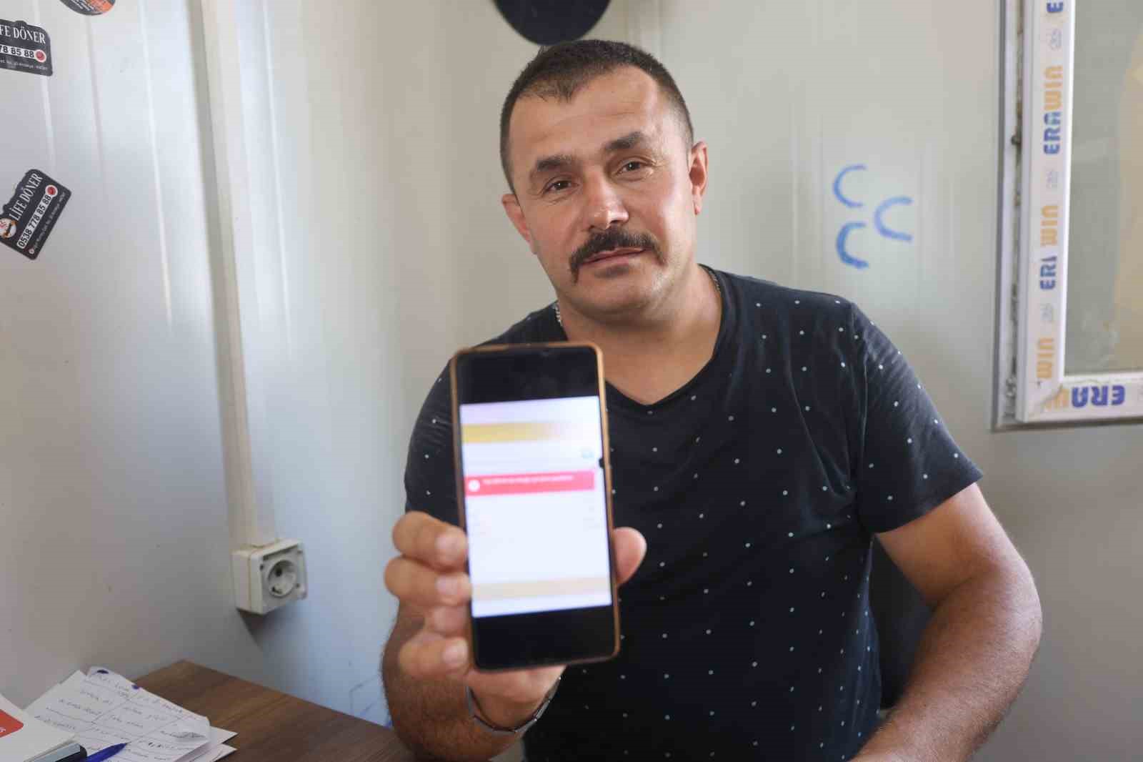 Ölü olduğunu yaşadığı kazayla öğrenen adam, yaşadığını Türkiye’ye kanıtlasa da sistemde hâlâ ölü gözüküyor