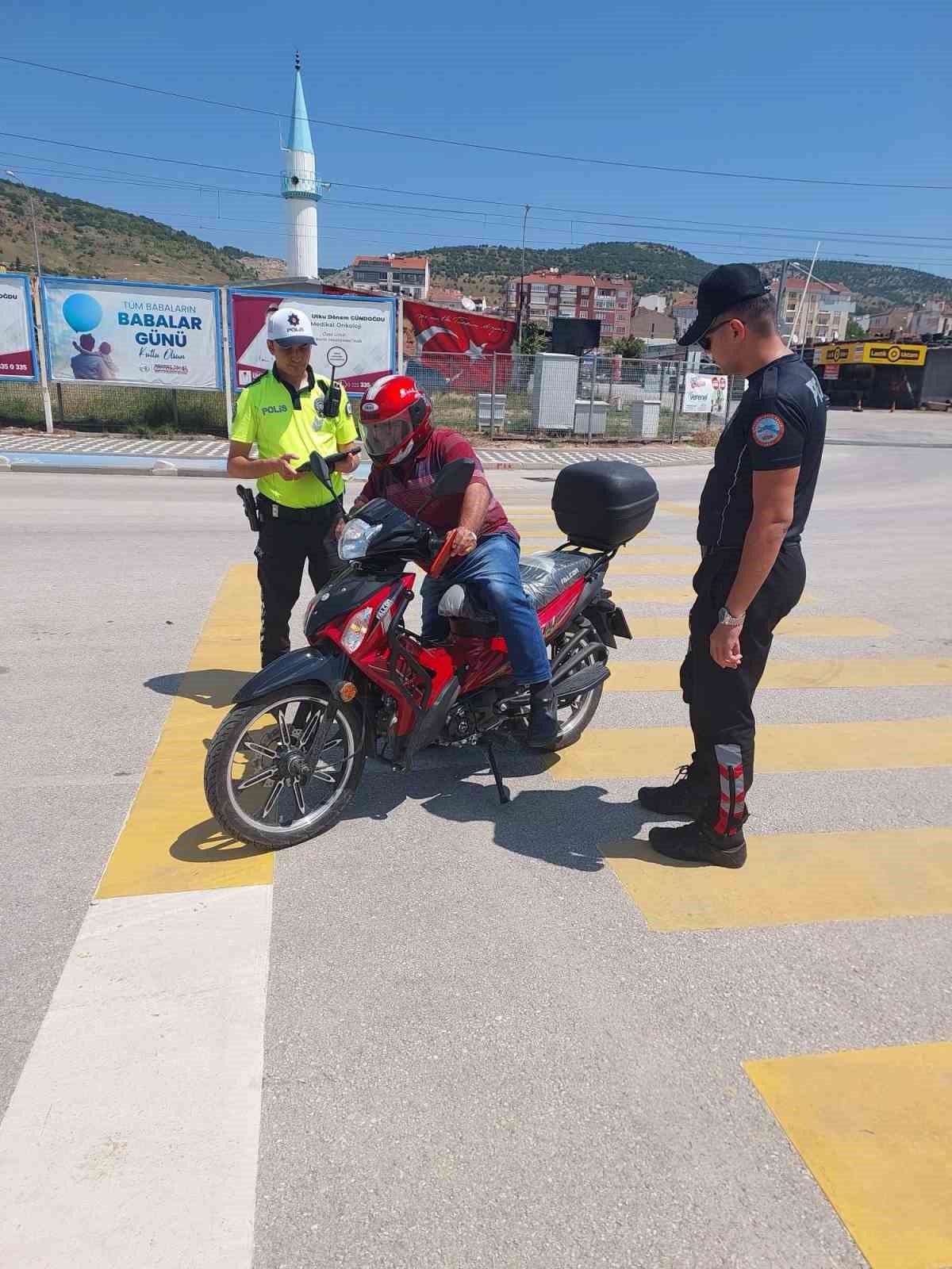 Bilecik’te 310 motosiklet sürücüsü kontrol edildi