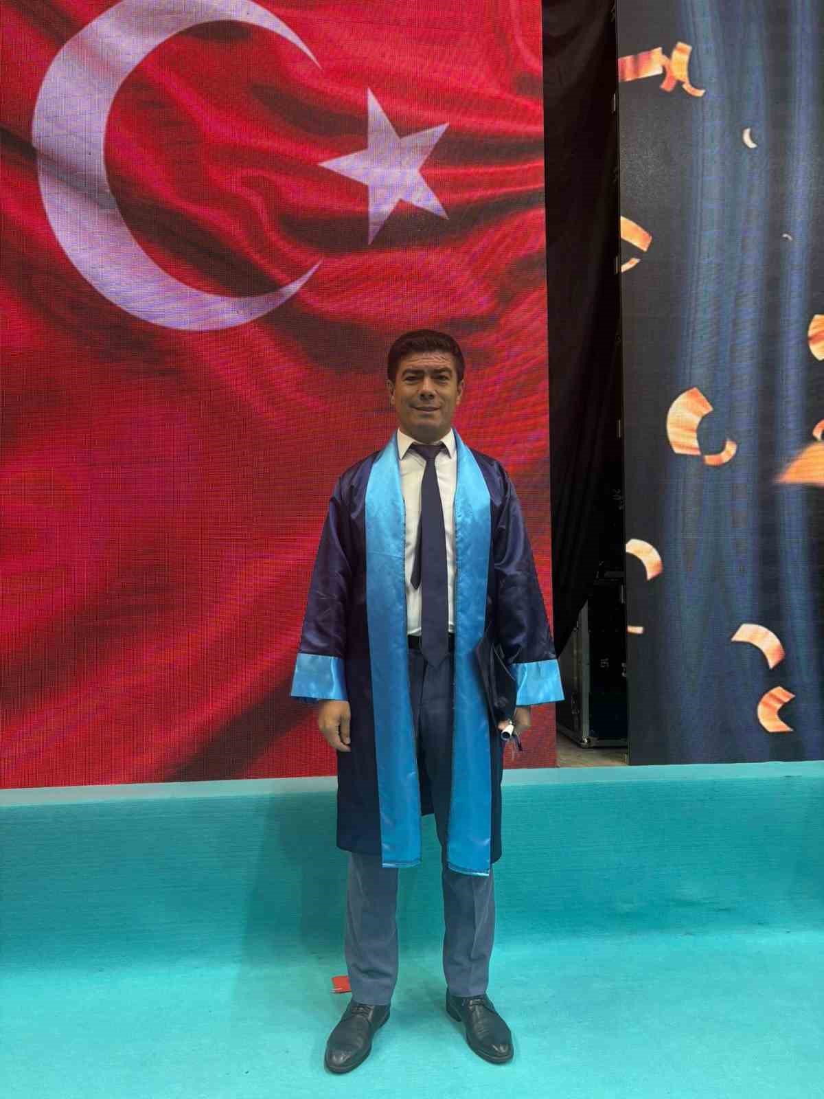 7 üniversite bitiren emekli asker 9.’su için sınava girdi