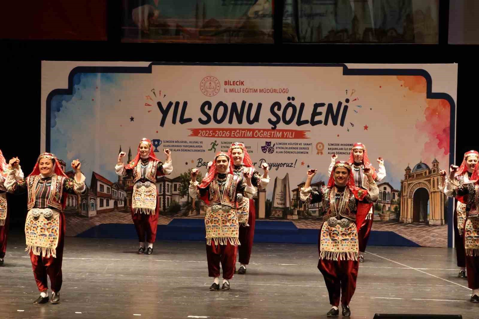 Bilecik’te ‘Eğitim Başarı Ödülleri Töreni’ coşkuyla gerçekleştirildi
