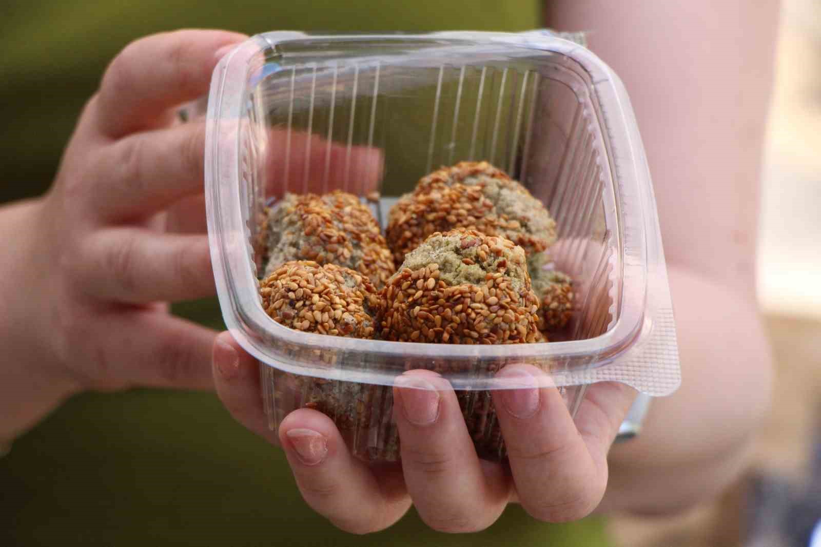Kenevirli kurabiye protein deposu: Etten daha çok protein içeriyor