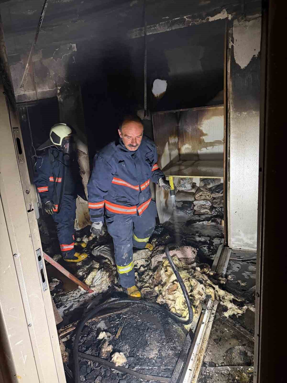Van’da ev yangını