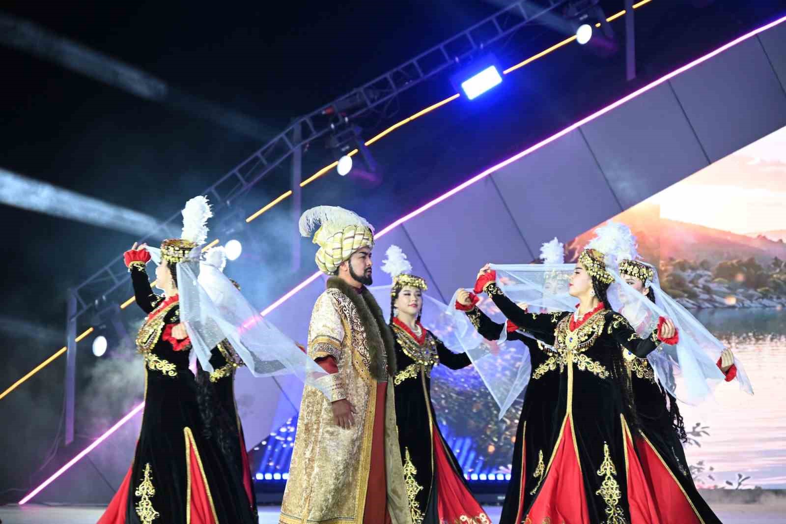 Türk Dünyası Kültür Başkenti Andican’da görkemli açılış