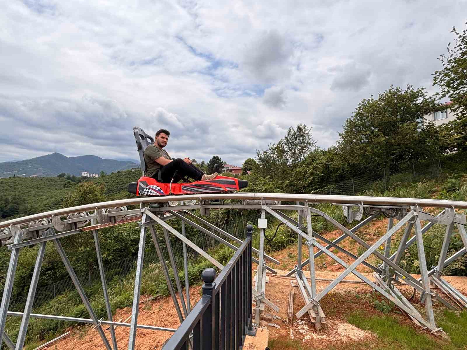 40 kilometre hız, 850 metrelik parkur; Karadeniz’in en uzun dağ kızağı Trabzon’da hizmete giriyor