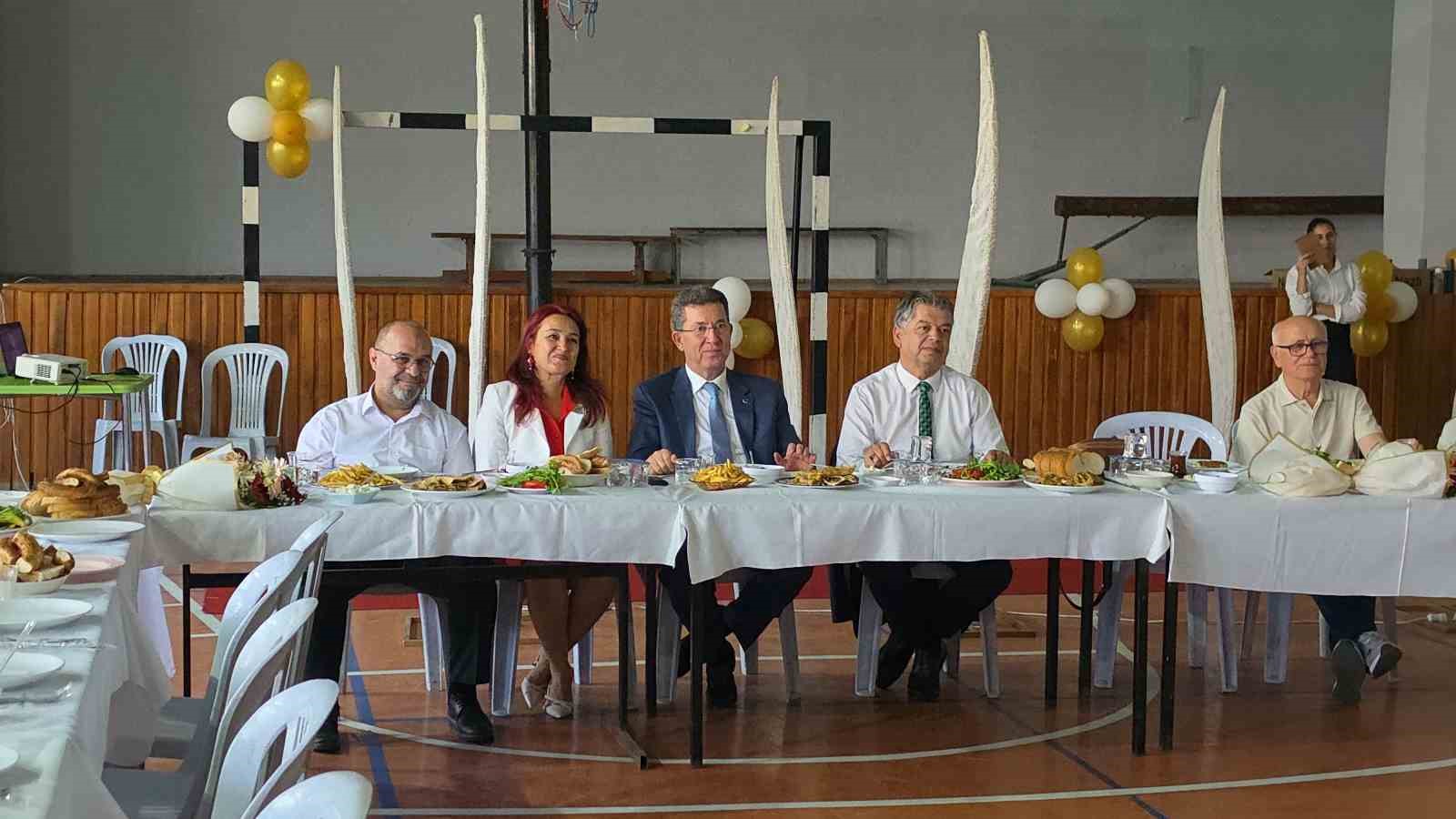 İlk mezunlar yarım asır sonra buluştu