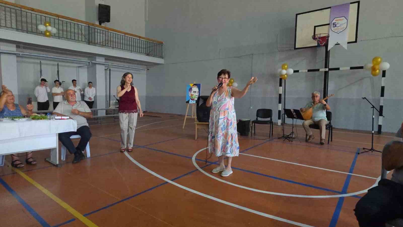 İlk mezunlar yarım asır sonra buluştu