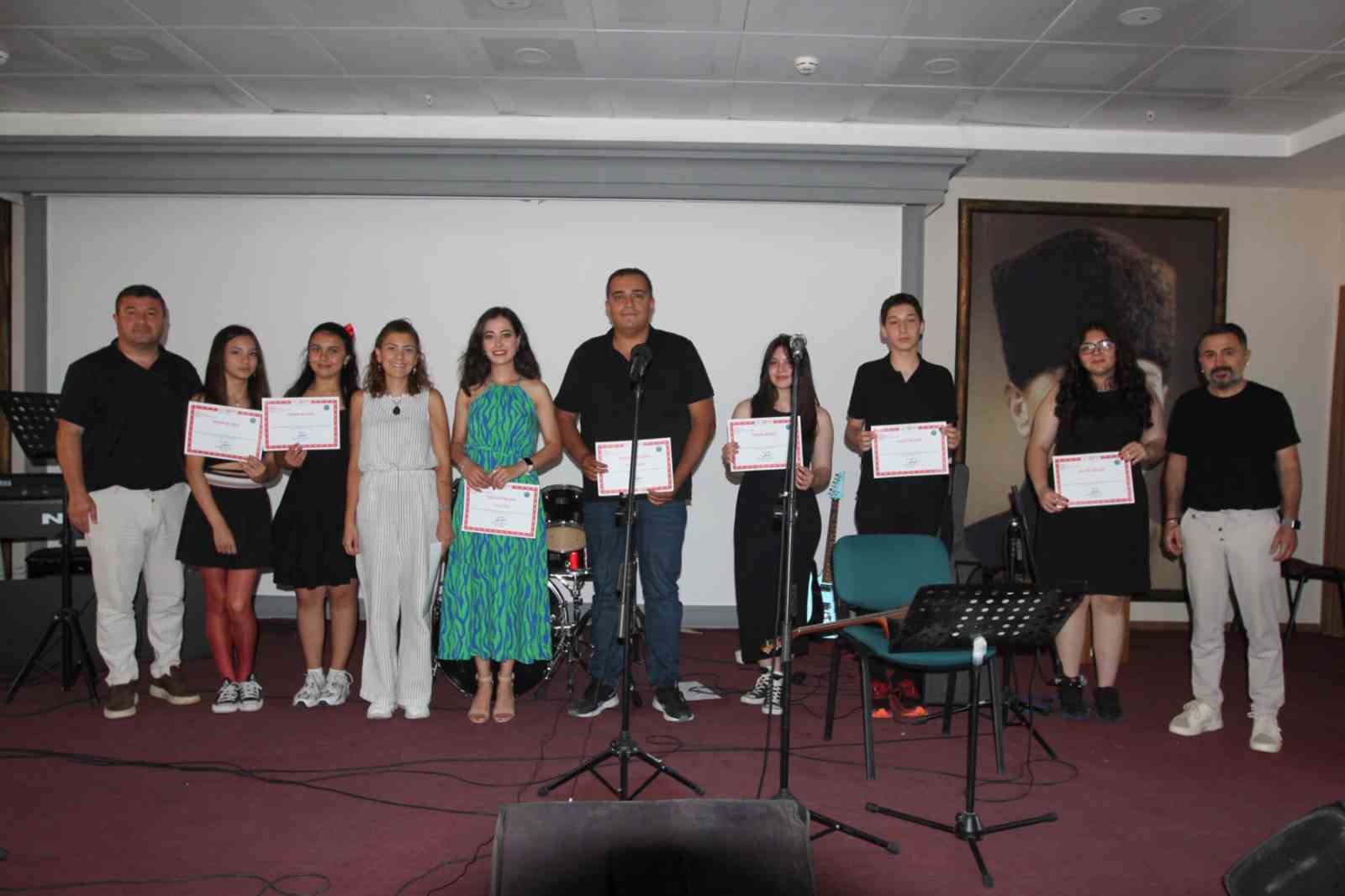 Menteşe Anadolu Lisesi’nde müzik rüzgarı