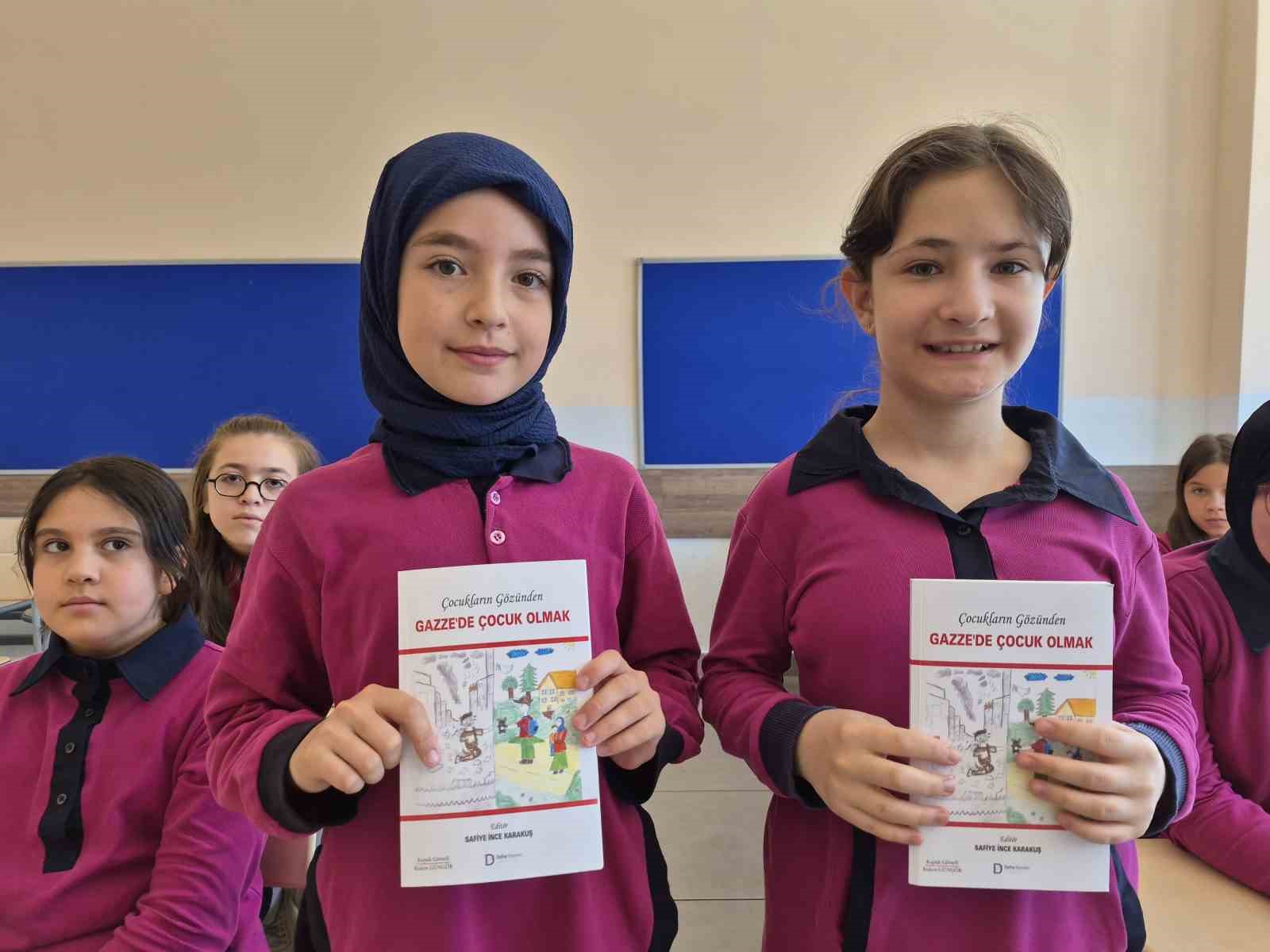 Minik yürekler, kalemleriyle Gazze’nin sesi oldular