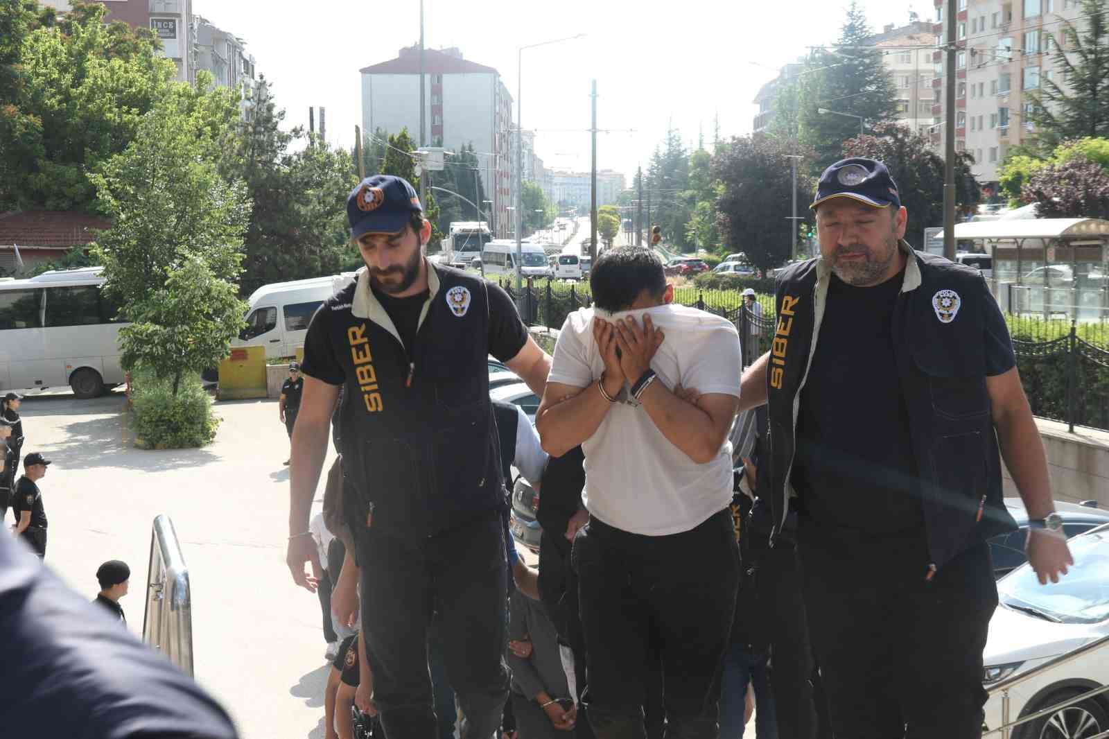 Eskişehir merkezli 2,3 milyar liralık bahis operasyonu