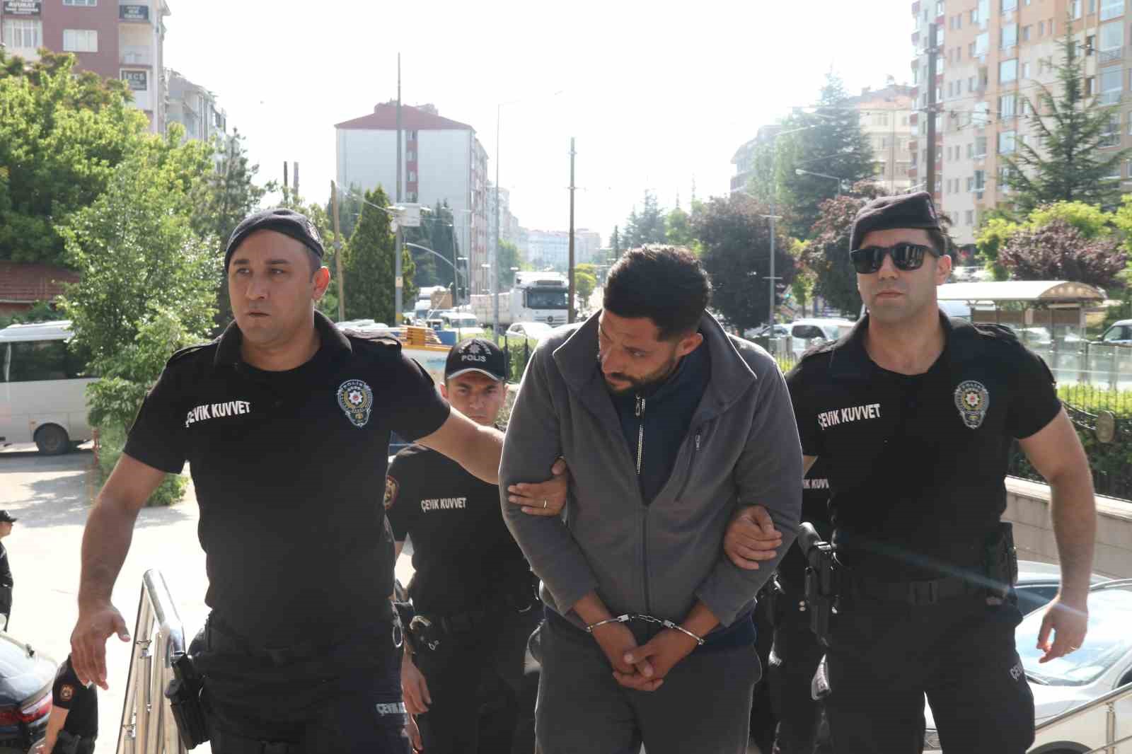 Eskişehir merkezli 2,3 milyar liralık bahis operasyonu