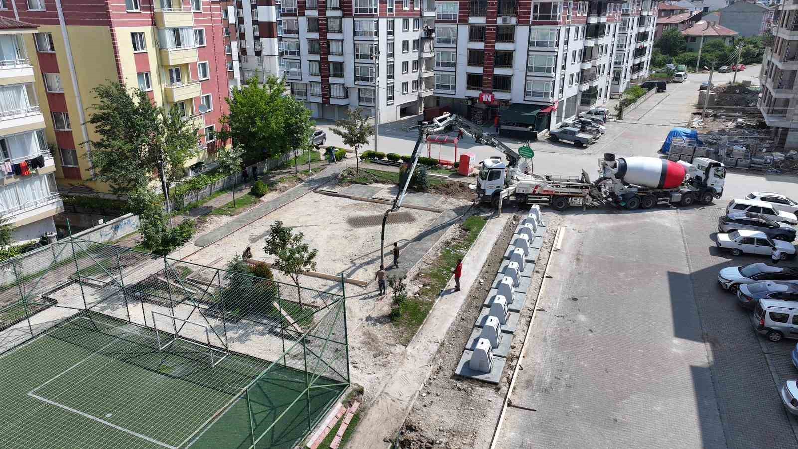 Bolu’da çocukların oyun alanları yenileniyor