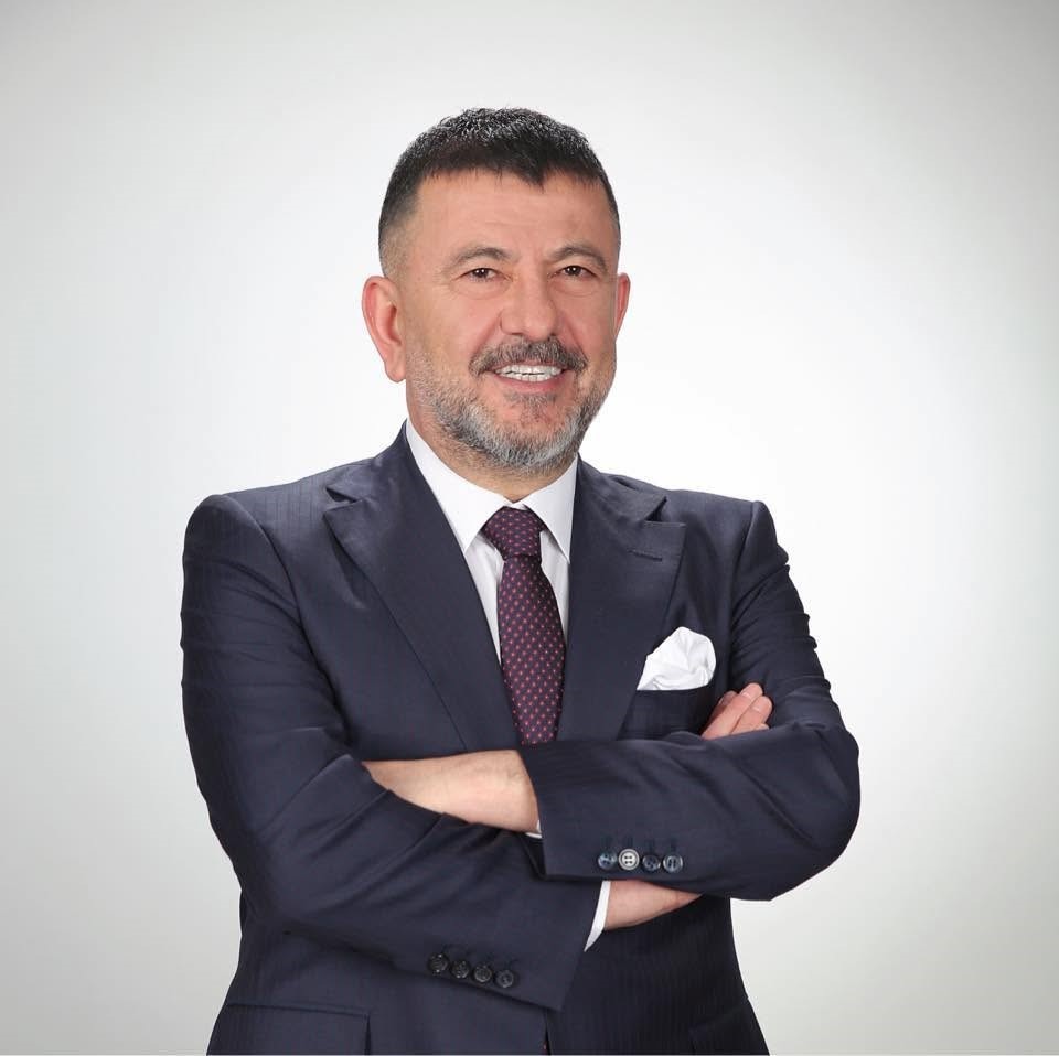 İzmir’de belediyelere operasyonunun altından yine Veli Ağbaba çıktı