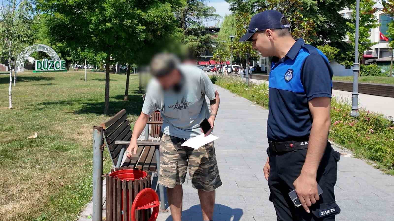 Ceza yedi "Sigarayı bıraktım" diyerek paketi çöpe attı