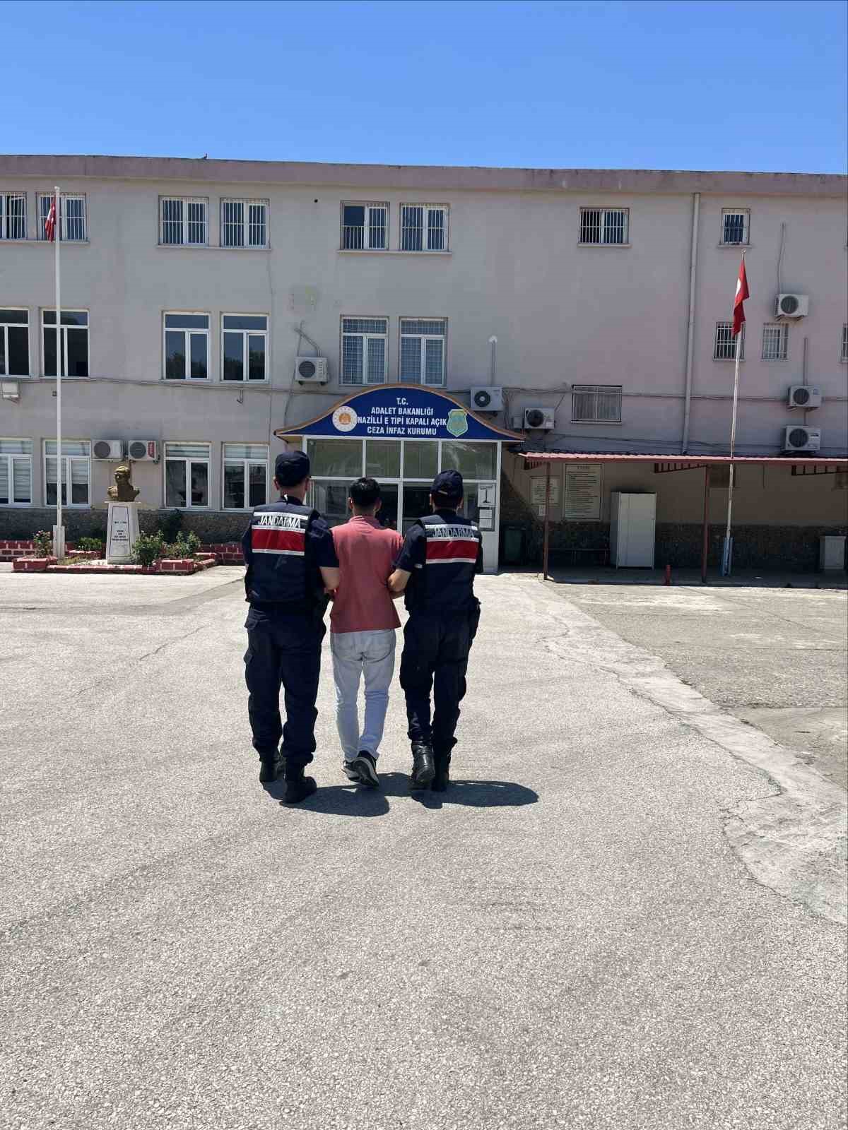 Nazilli’de 5 yıl 4 ay hapis cezasıyla aranan hükümlü yakalandı