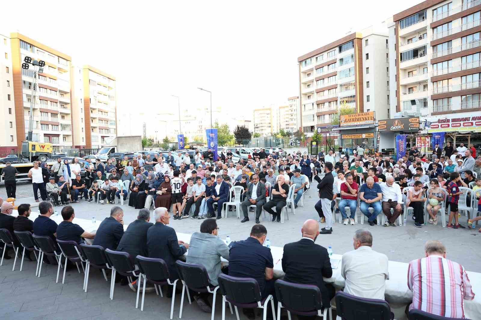 Başkan Ercan, ‘Vatandaş Soruyor, Başkan Cevaplıyor’ buluşmasında Saraycık Mahallesi sakinleri ile bir araya geldi