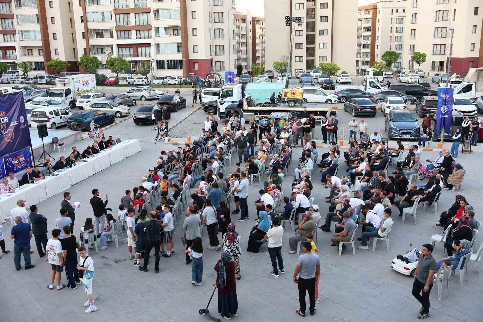 Başkan Ercan, ‘Vatandaş Soruyor, Başkan Cevaplıyor’ buluşmasında Saraycık Mahallesi sakinleri ile bir araya geldi