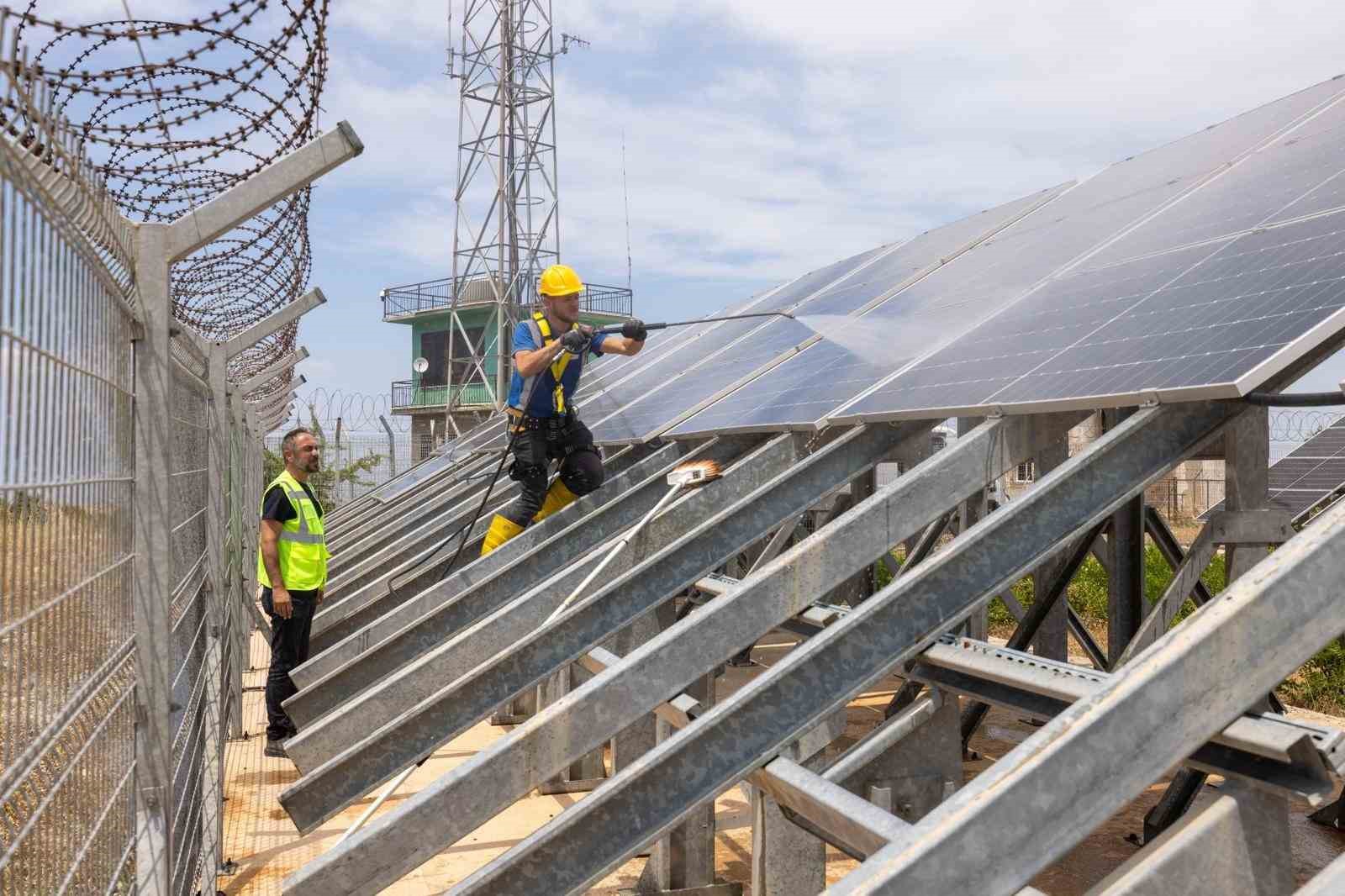 İzmir’in kritik haberleşme altyapısına güneş enerjili güvence