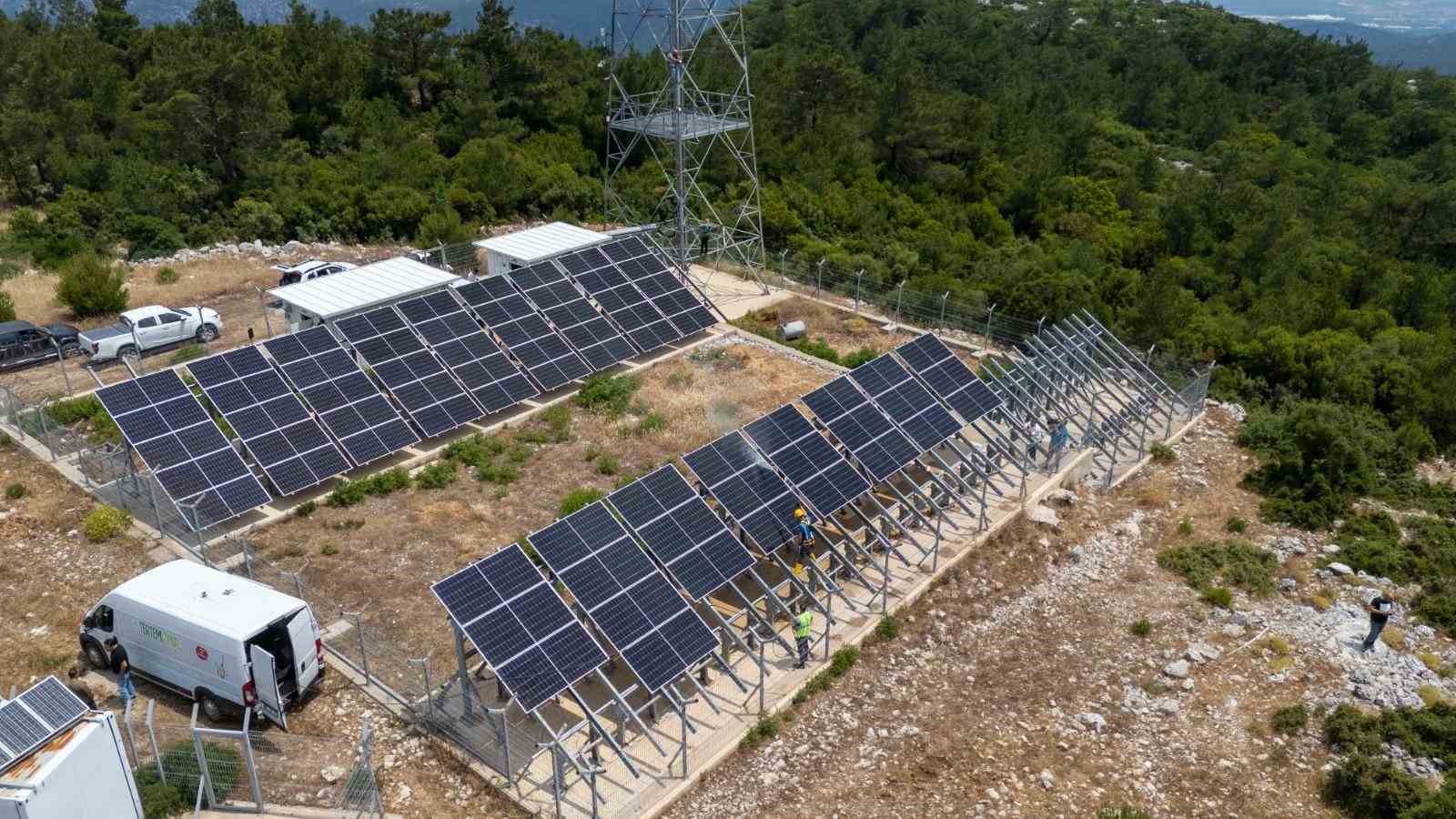 İzmir’in kritik haberleşme altyapısına güneş enerjili güvence