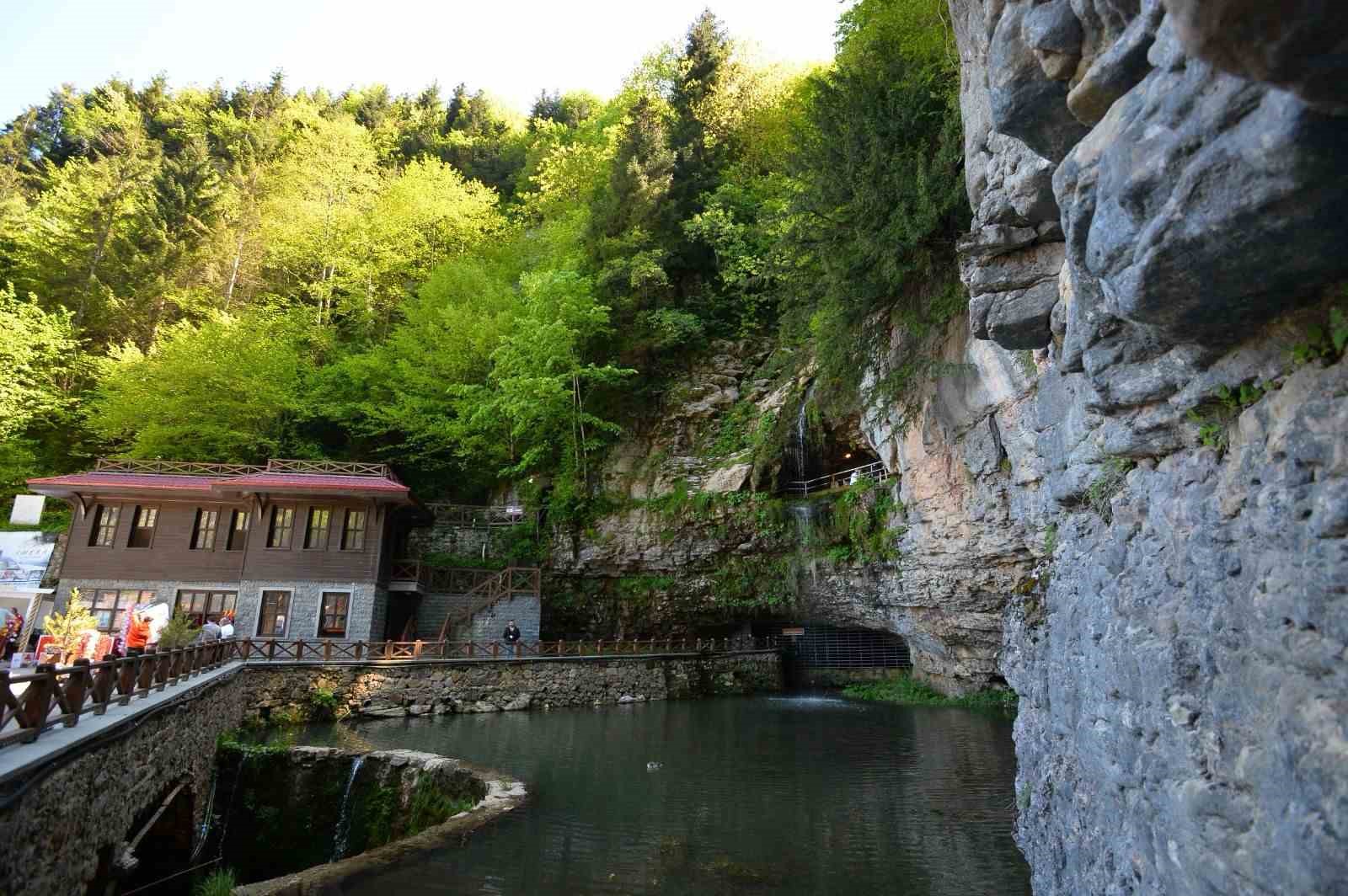 Trabzon’da turizm destinasyonları yoğun ilgi görüyor