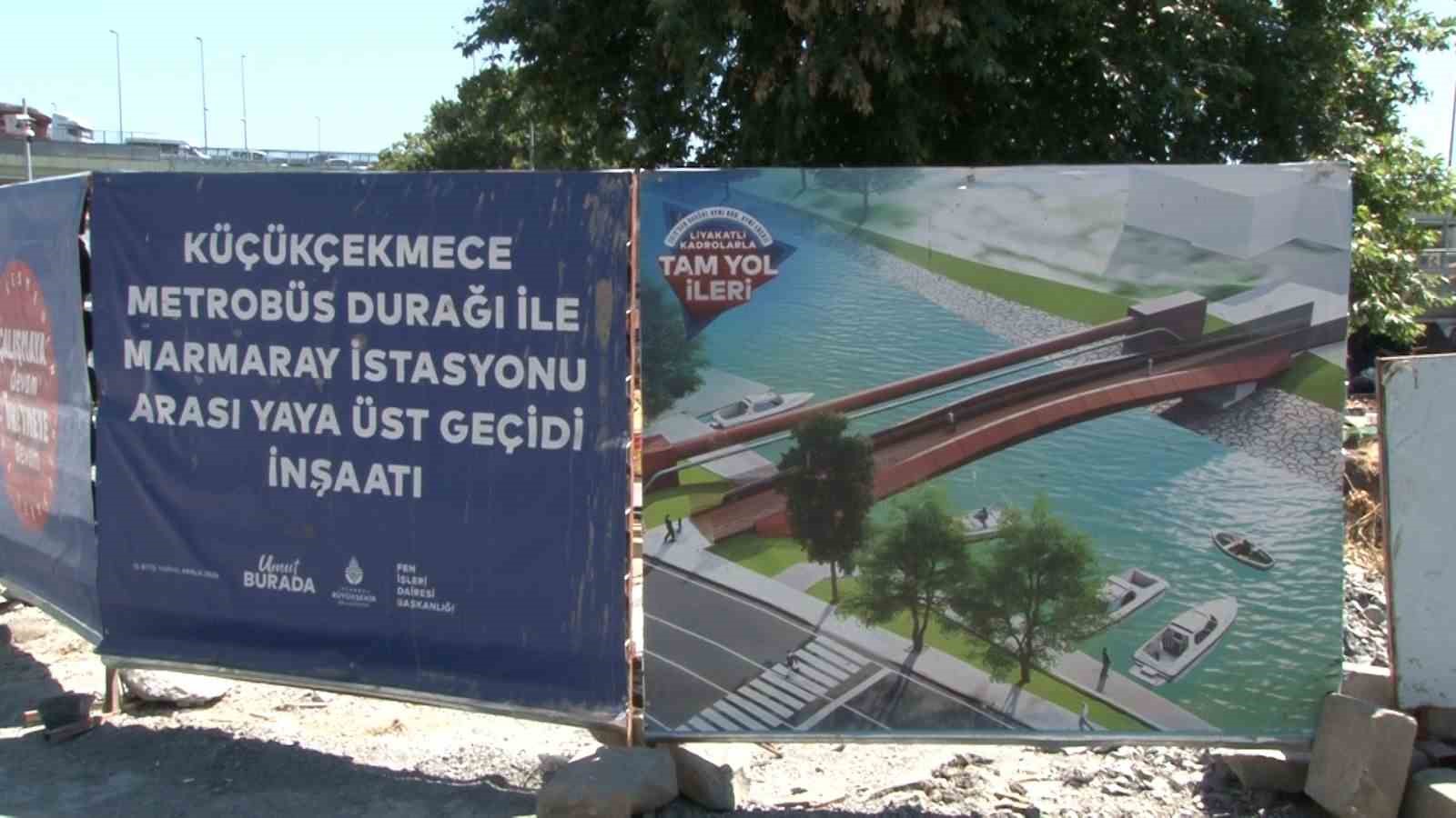 İBB metrobüs yolunu değiştirince tarihi Küçükçekmece köprüsü atıl kaldı