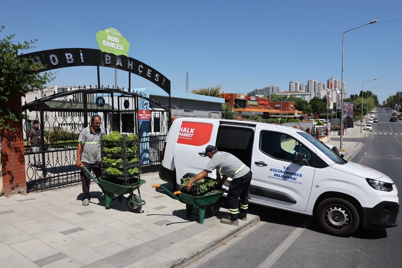 Küçükçekmece’de toprağın bereketi dayanışmaya dönüşüyor