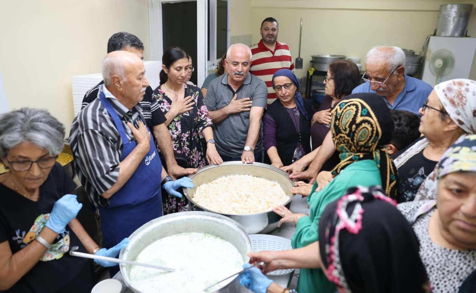 Başkan Şimşek, oruç açma programına katıldı