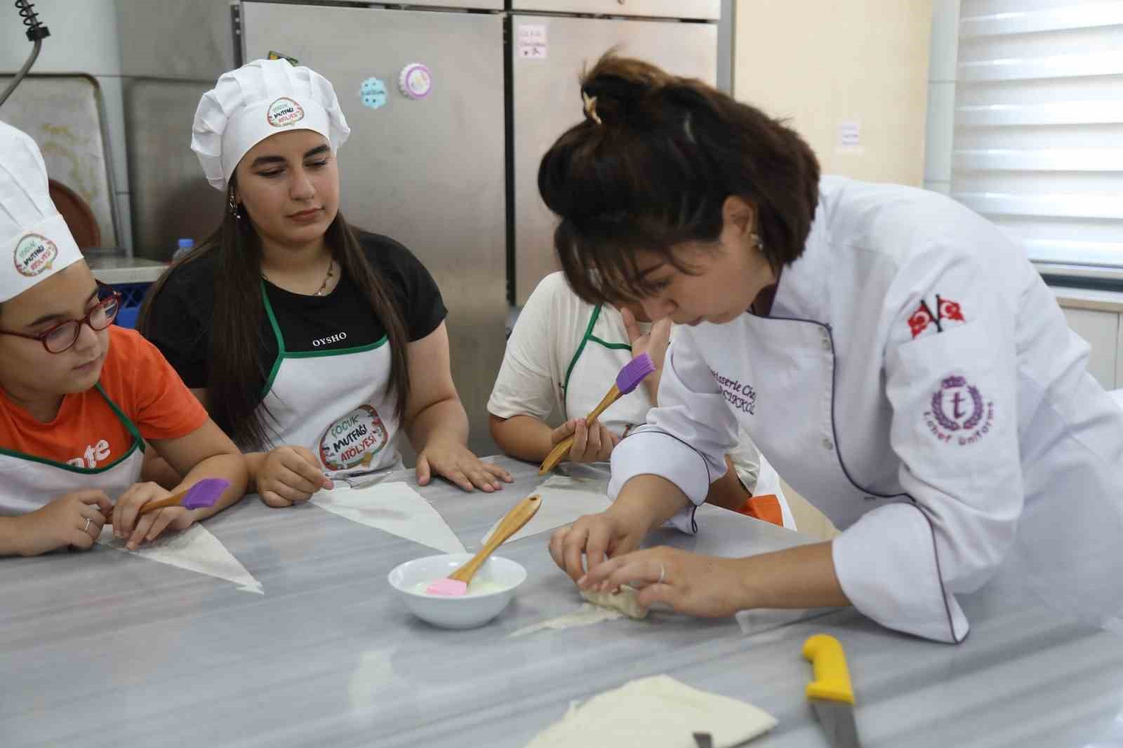 Büyükşehir, öğrenciler için verimli yaz tatili programı hazırladı
