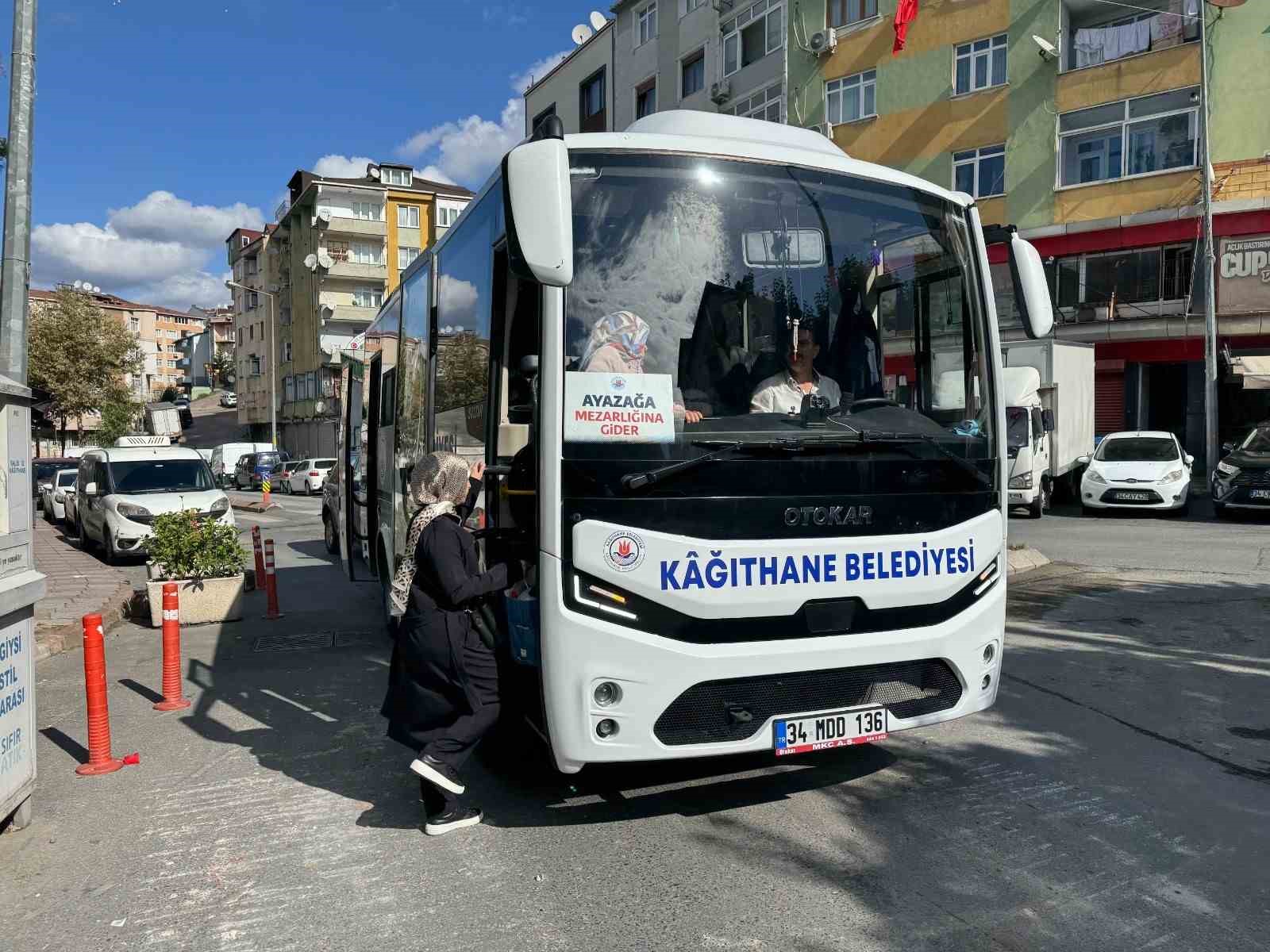 Kağıthane Belediyesi’nden vatandaşlara mezarlık ziyareti kolaylığı