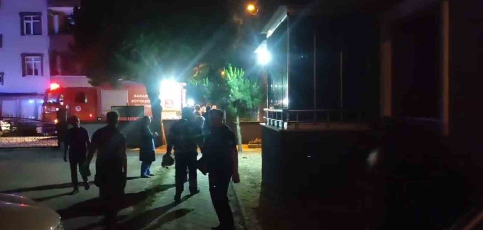Binaya girip bebek arabalarını yakan şüpheli yakalandı
