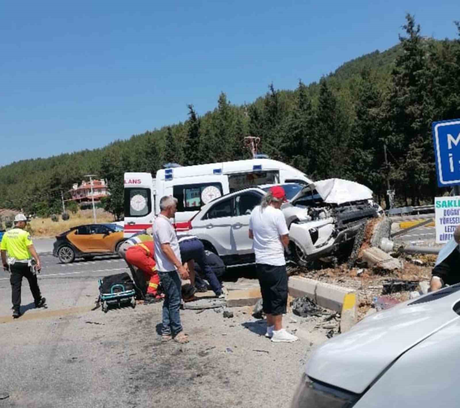 Ula’da kaza: 4 yaralı