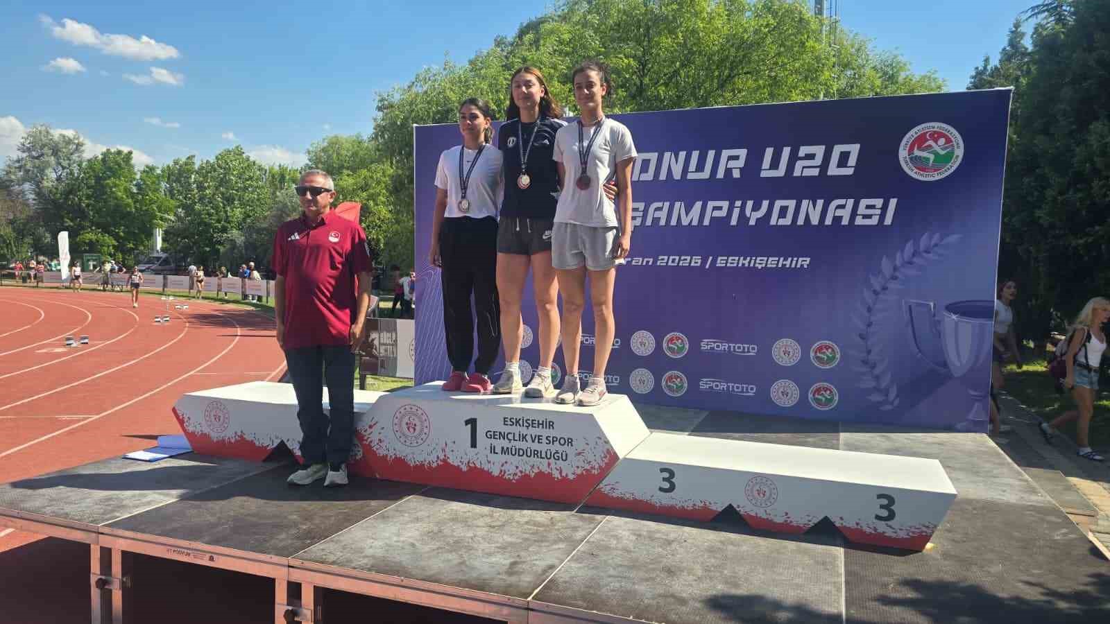 Aydınlı Tuana, heptatlonda Türkiye şampiyonu oldu