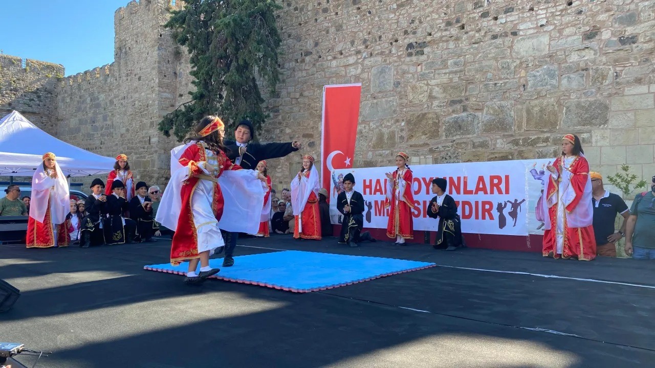 Sinop’ta Halk Oyunları Şenliği