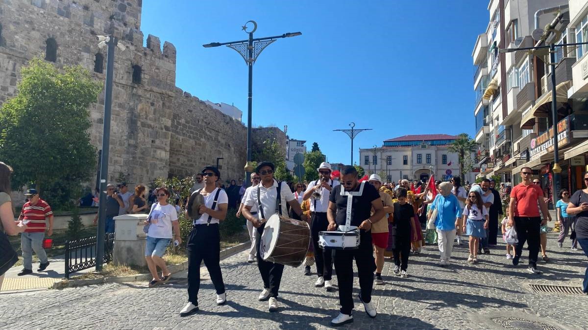 Sinop’ta Halk Oyunları Şenliği