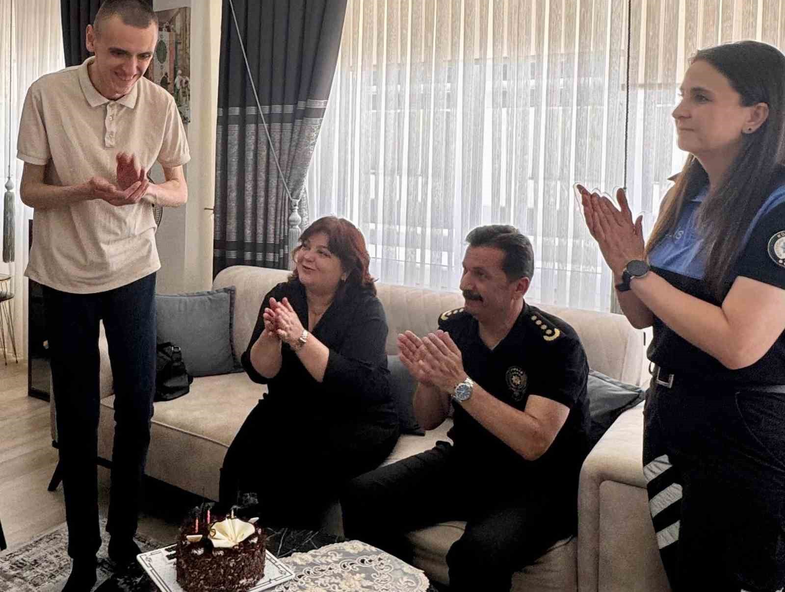 Emir Buğra’ya anlamlı doğum günü sürprizi