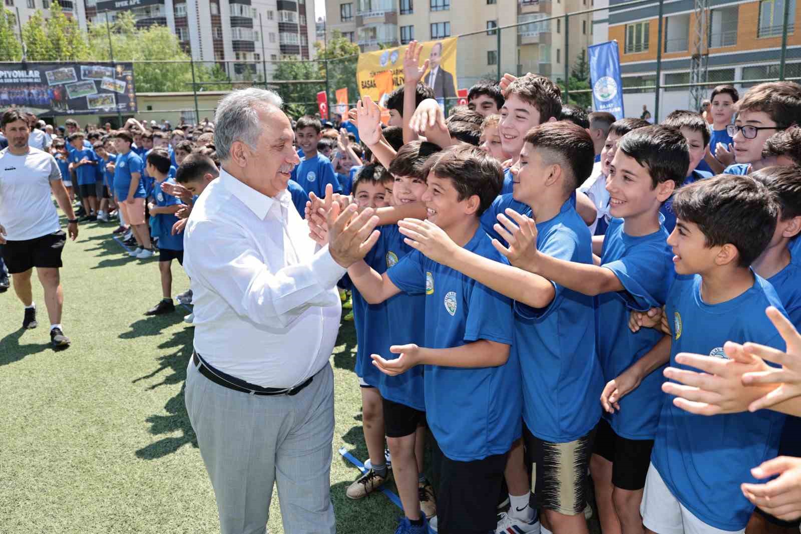 Geleceğin yıldızları Talas’ta yetişecek