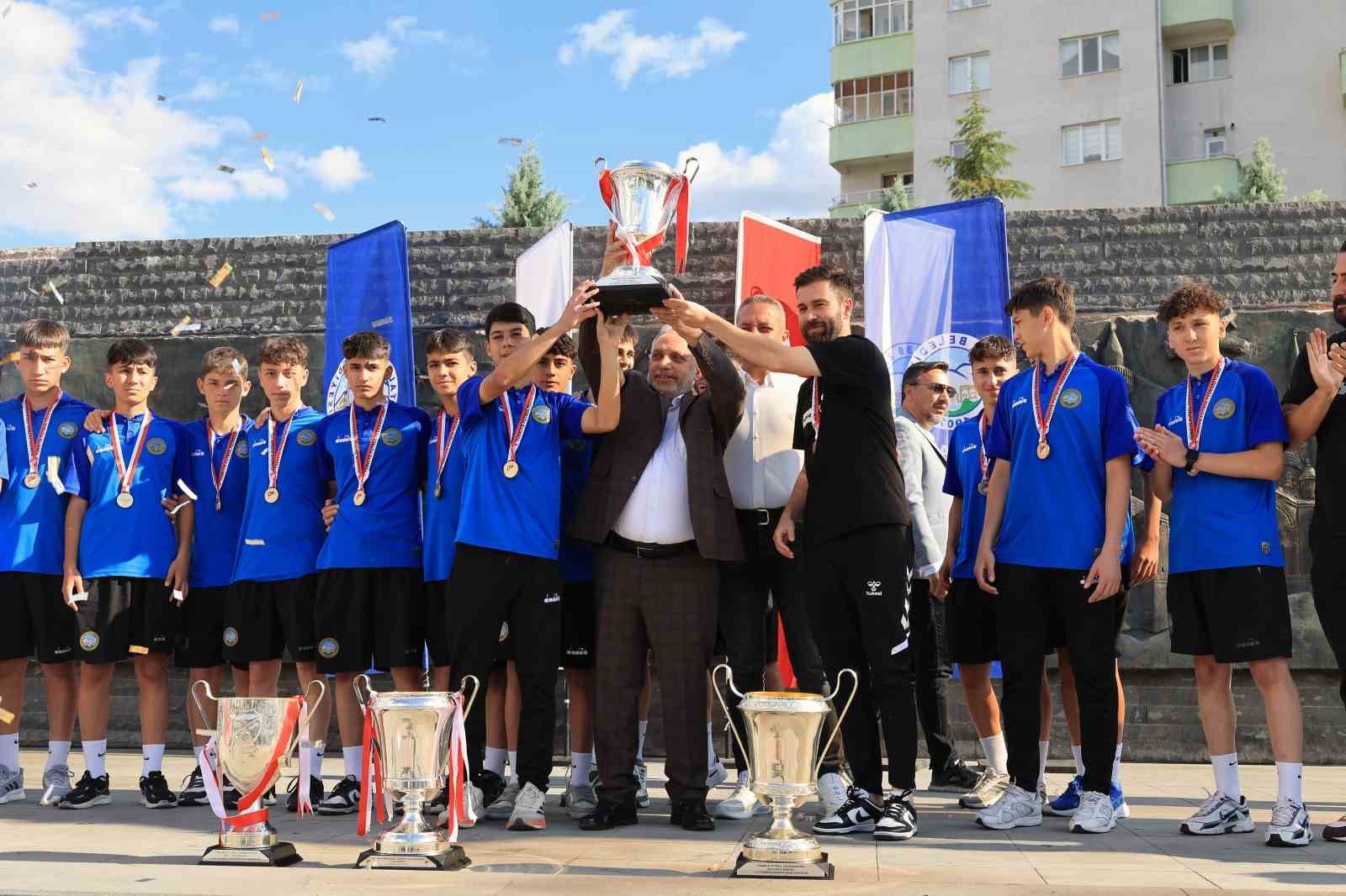 Geleceğin yıldızları Talas’ta yetişecek