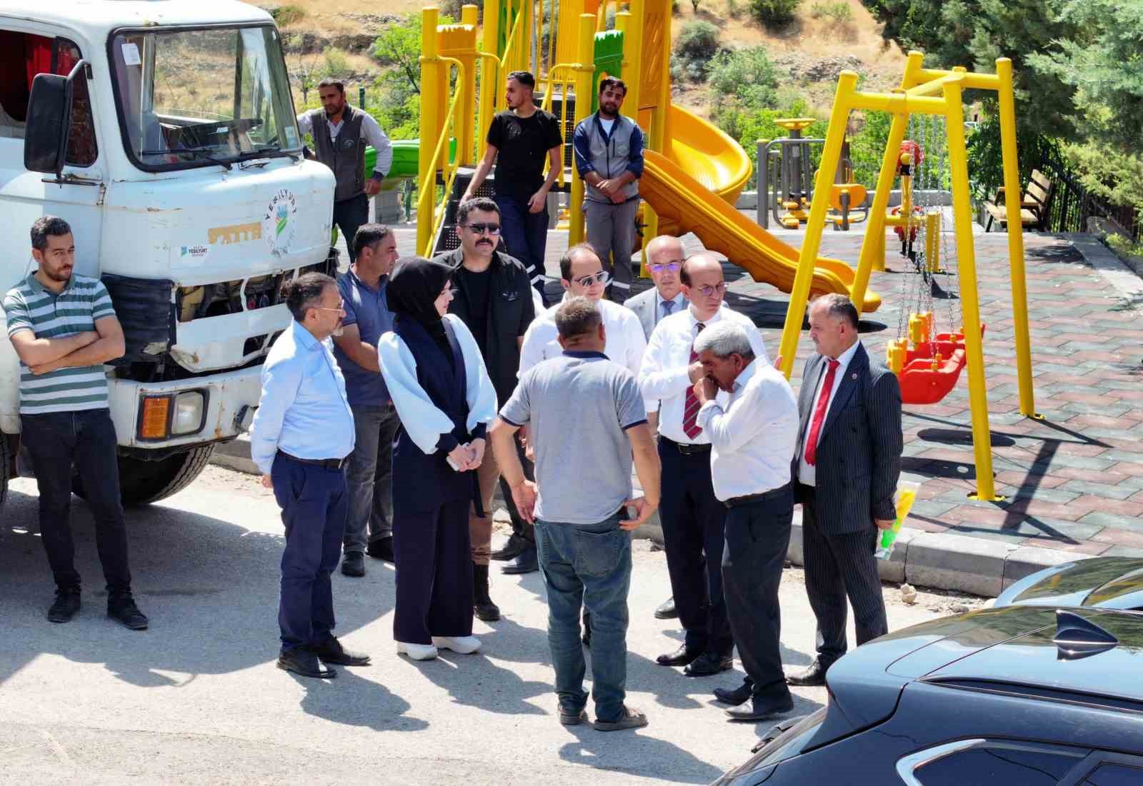 Yeşilyurt Belediyesi’nden Banazı’ya güneş enerjili çocuk parkı