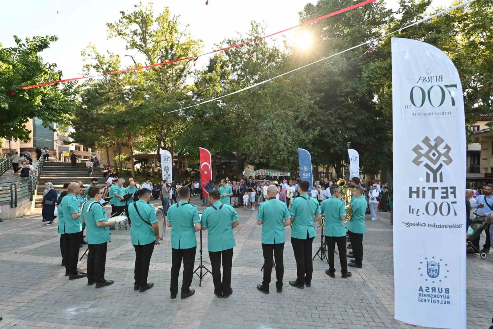 Fetih coşkusu, notolarla yankı buluyor