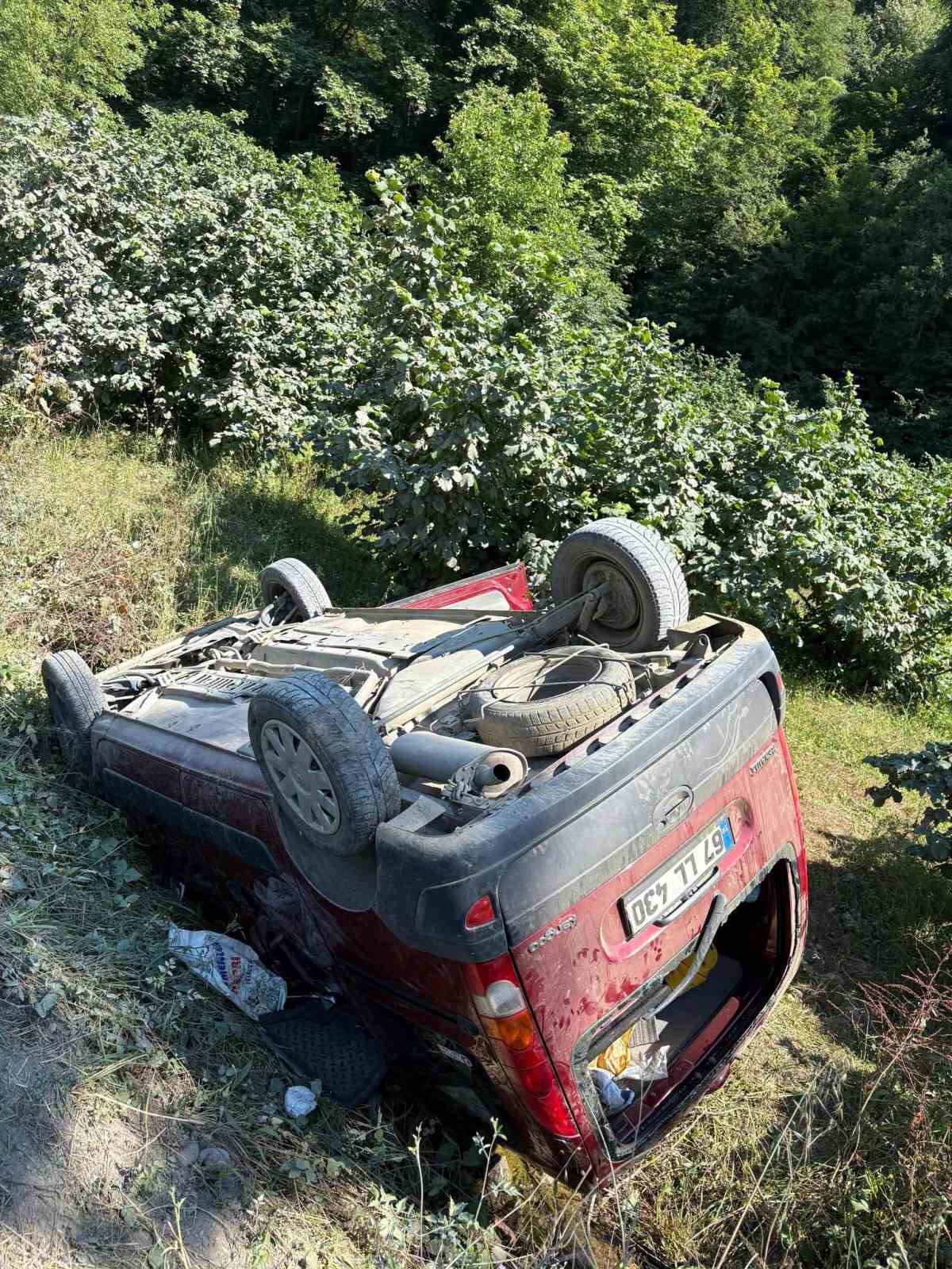 Takla atan otomobilden sağ çıktı