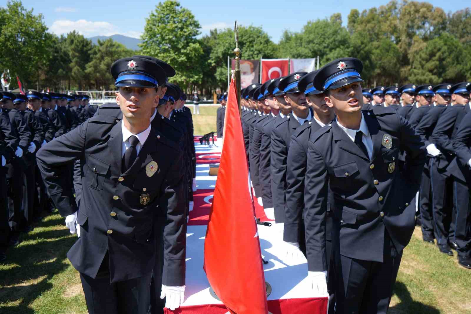 Emniyet teşkilatına Samsun’dan 380 taze kan