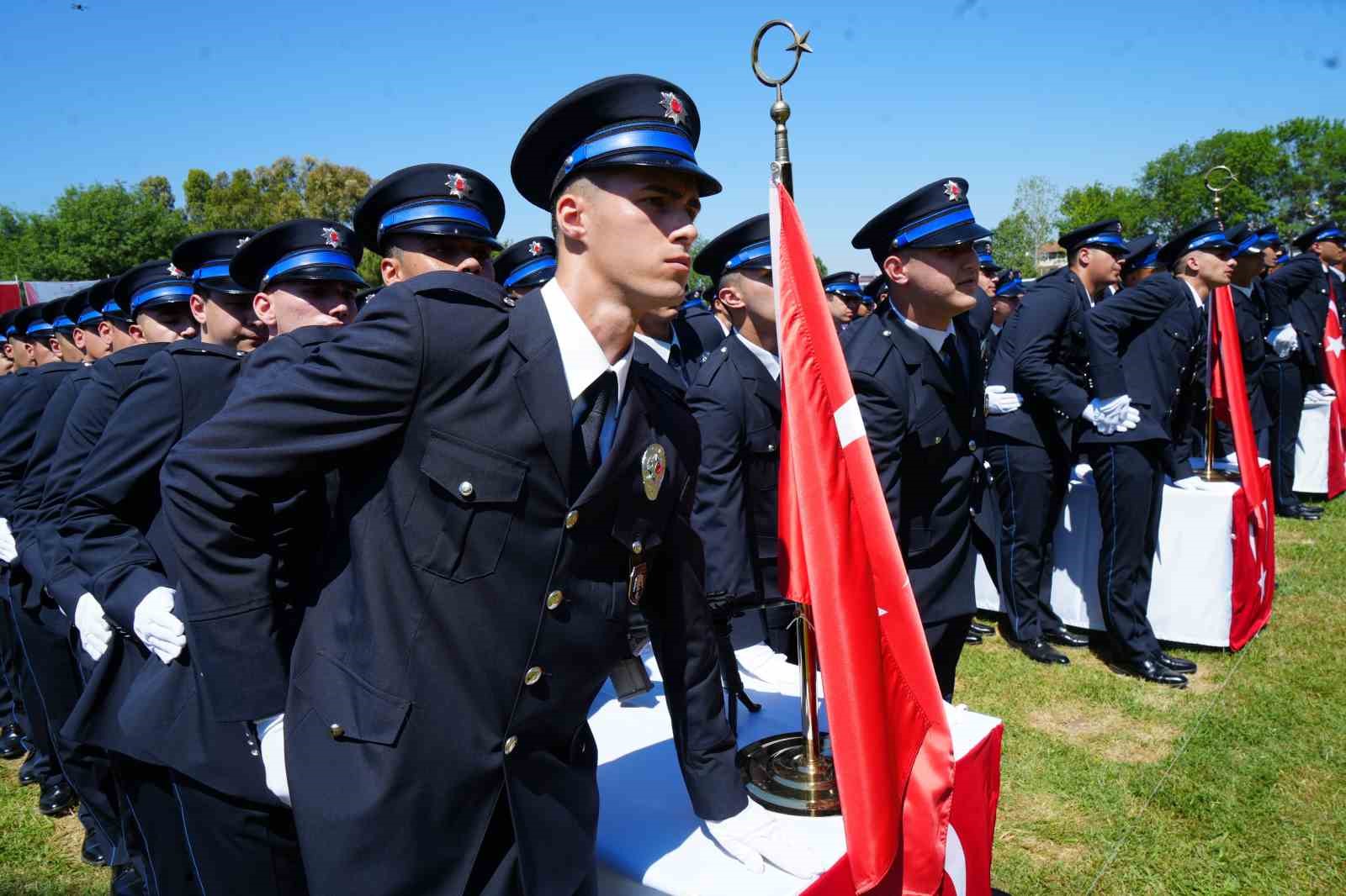 Emniyet teşkilatına Samsun’dan 380 taze kan