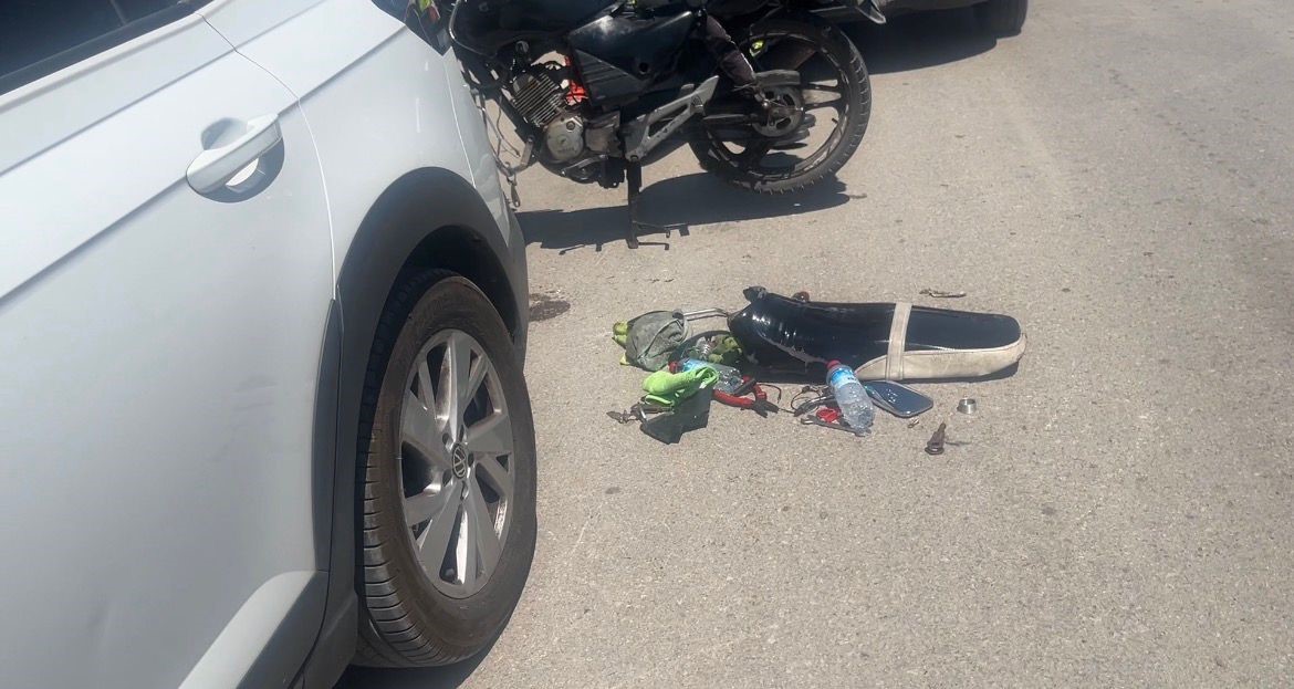 Motosikletin çarptığı yaya yaralandı