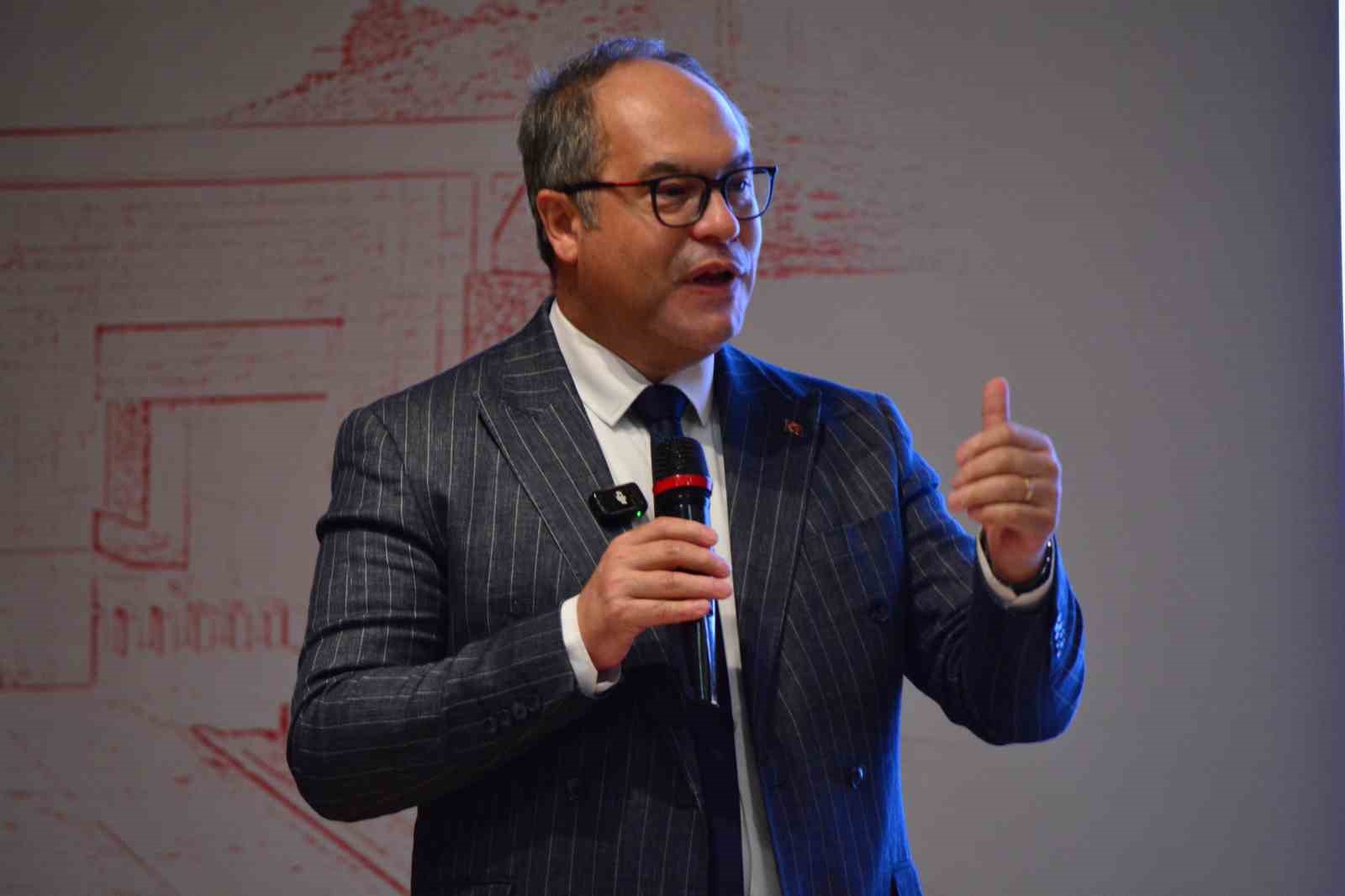 Hitit Üniversitesinde rehber öğretmenlere ’geleceğin meslekleri’ anlatıldı
