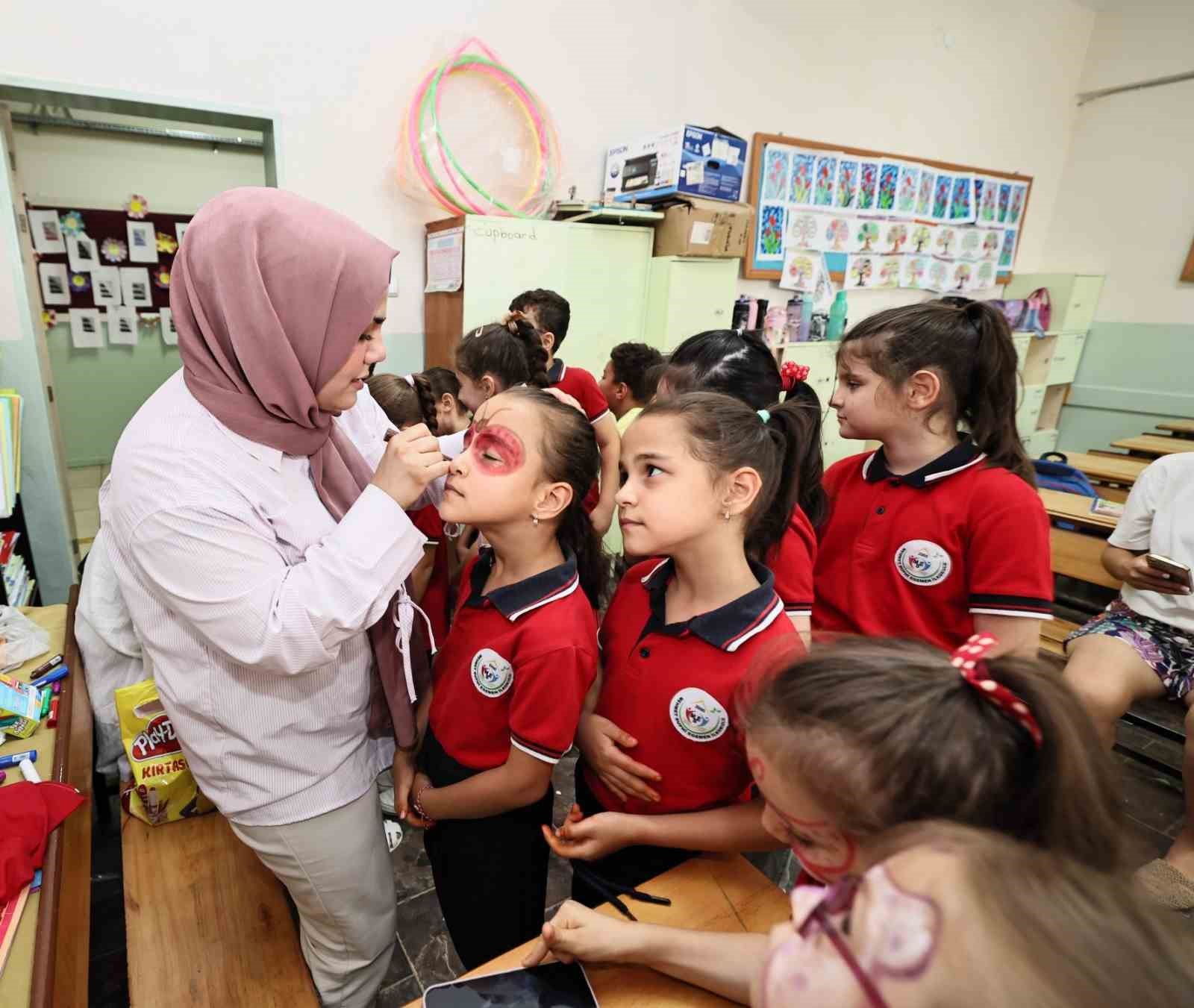 Minik Hamza’nın ilk mektubu İl Müdürü Öztürk’ü duygulandırdı